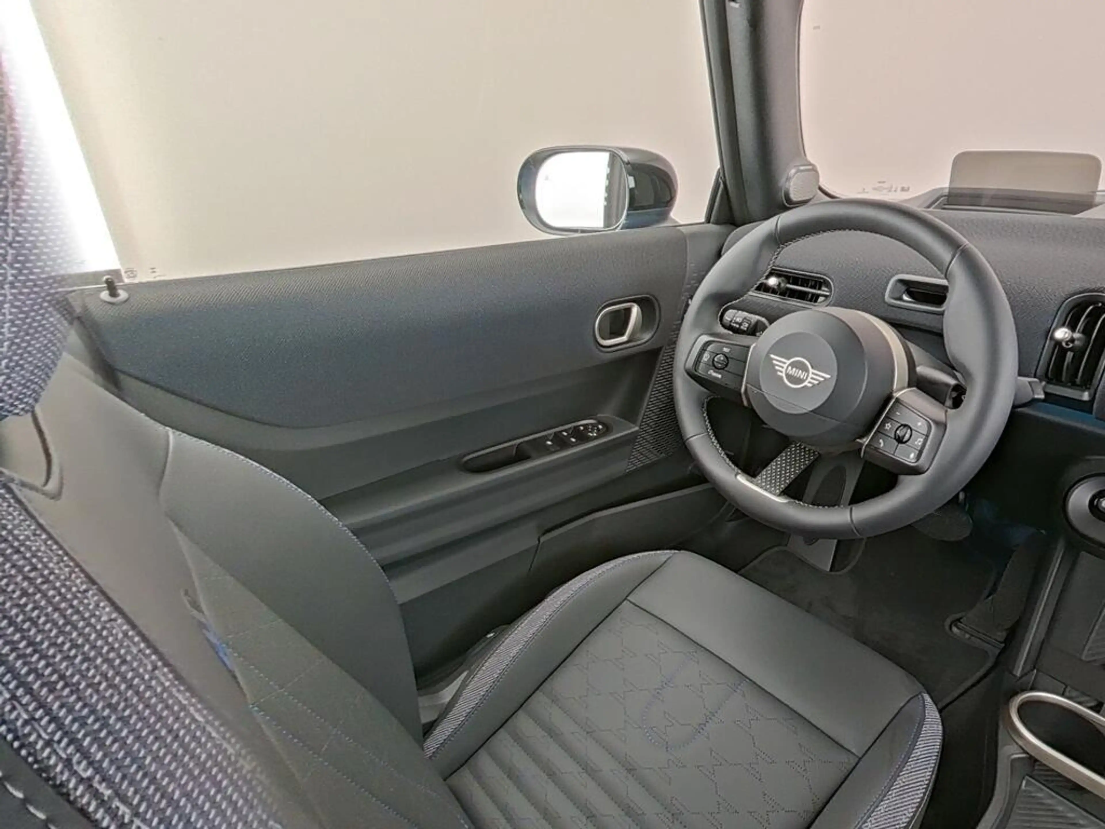 MINI Cooper C Cabrio 2.0 Classic L — photo 4