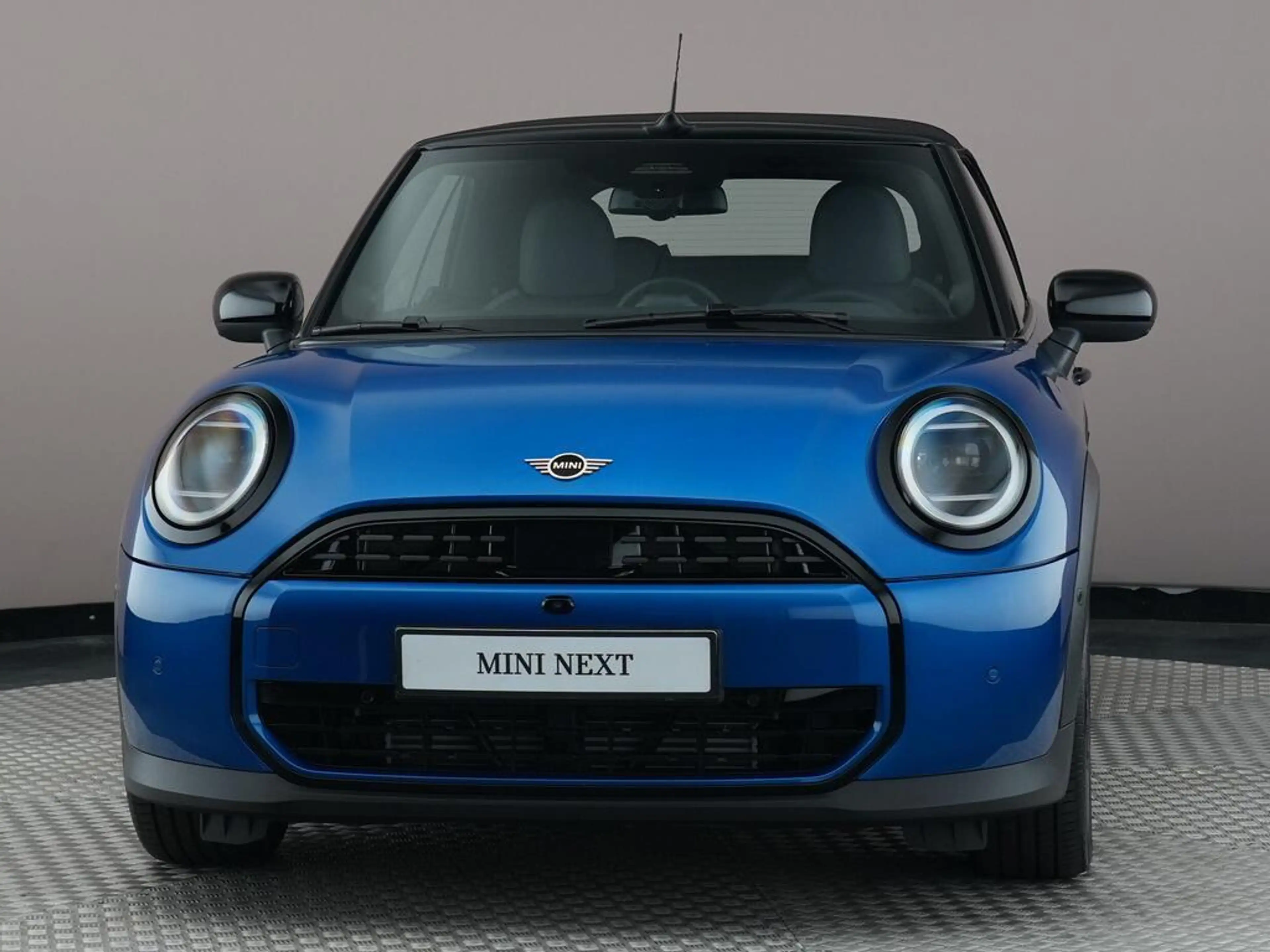 MINI Cooper C Cabrio 2.0 Classic L — photo 2