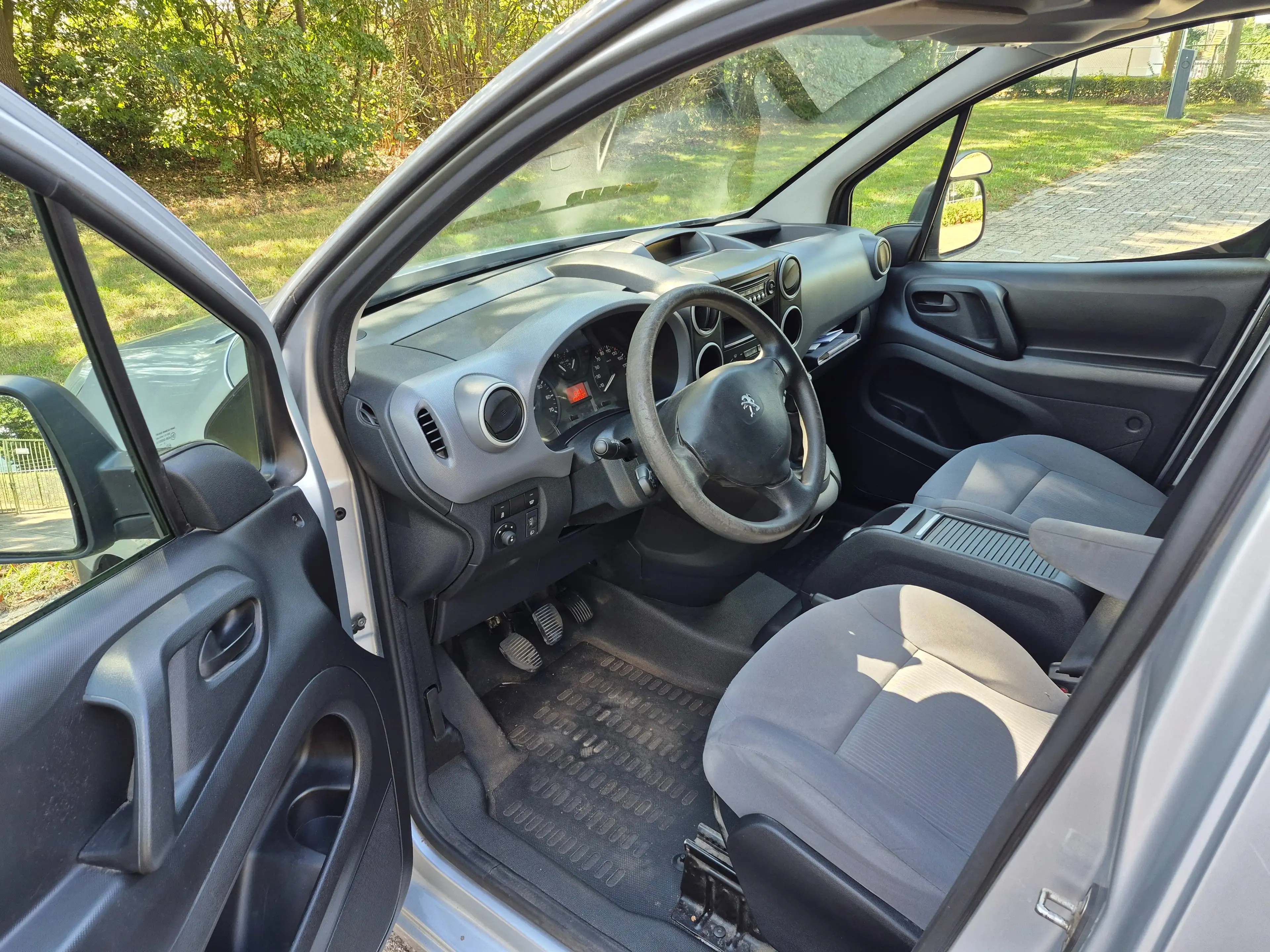 Peugeot Partner 120 1.6 BlueHDi L1XR — photo 4