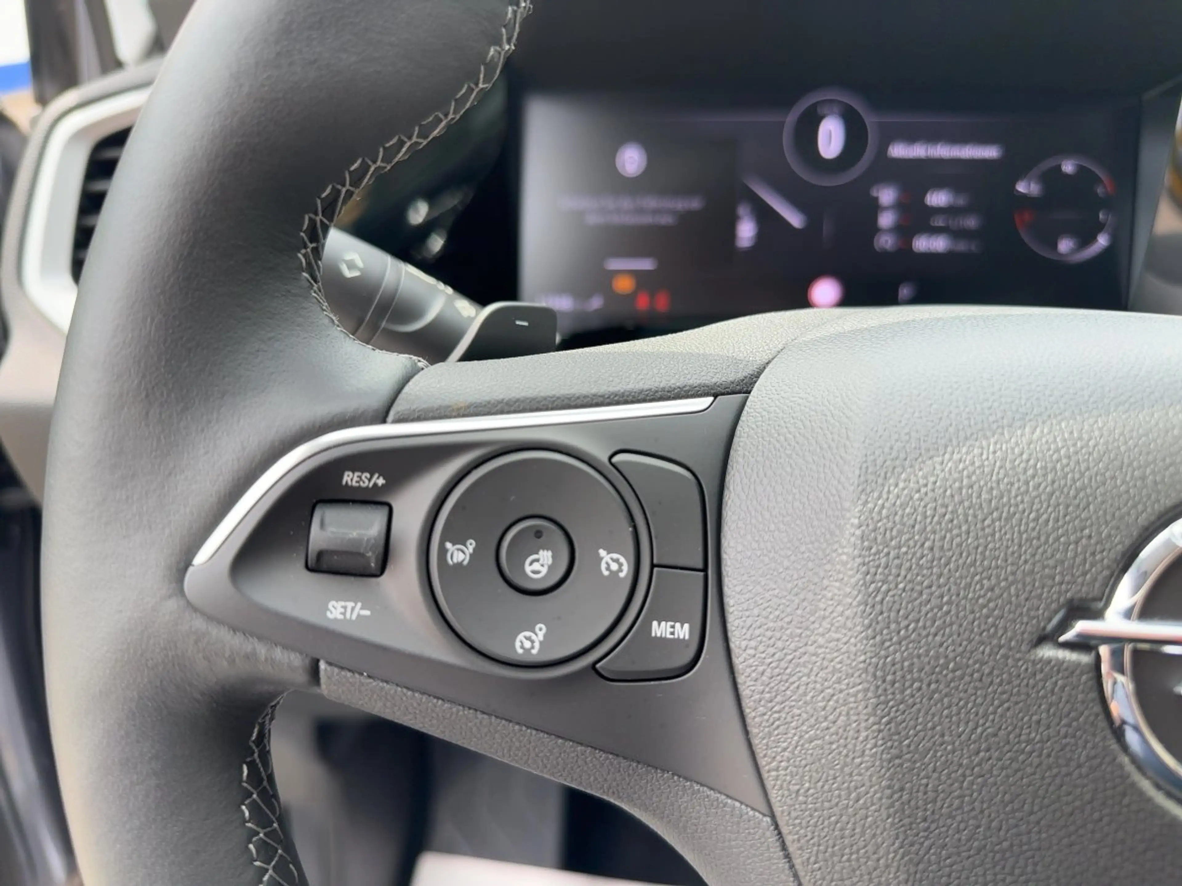 Opel Grandland 1.2 Turbo Elegance ACC+AHK+Alcantara — photo 15