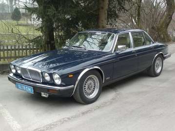 XJ12