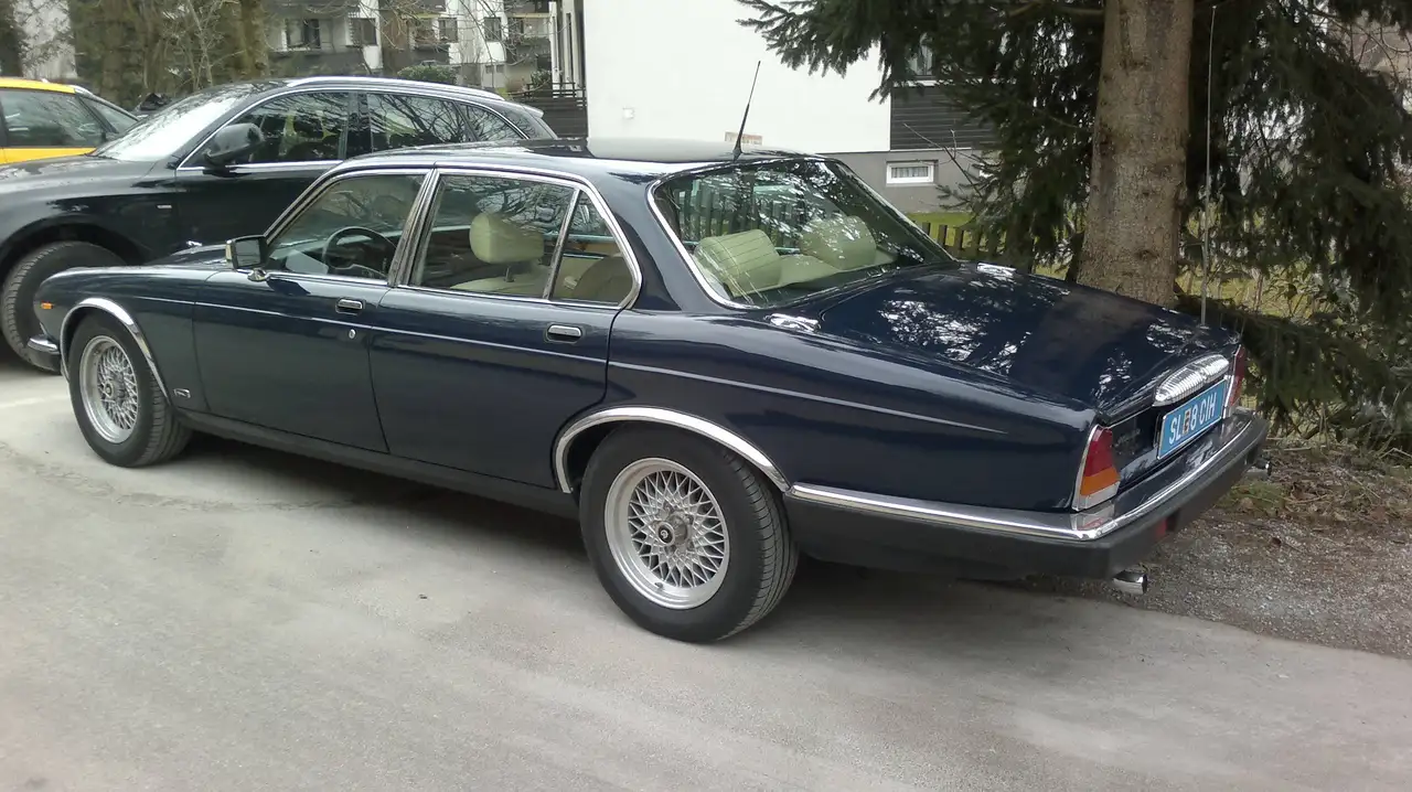 Jaguar Sovereign XJ12, foto 2