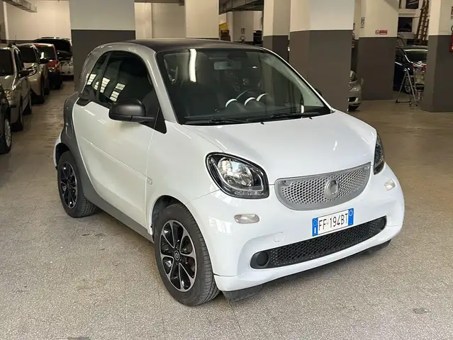 Smart Fortwo view 3