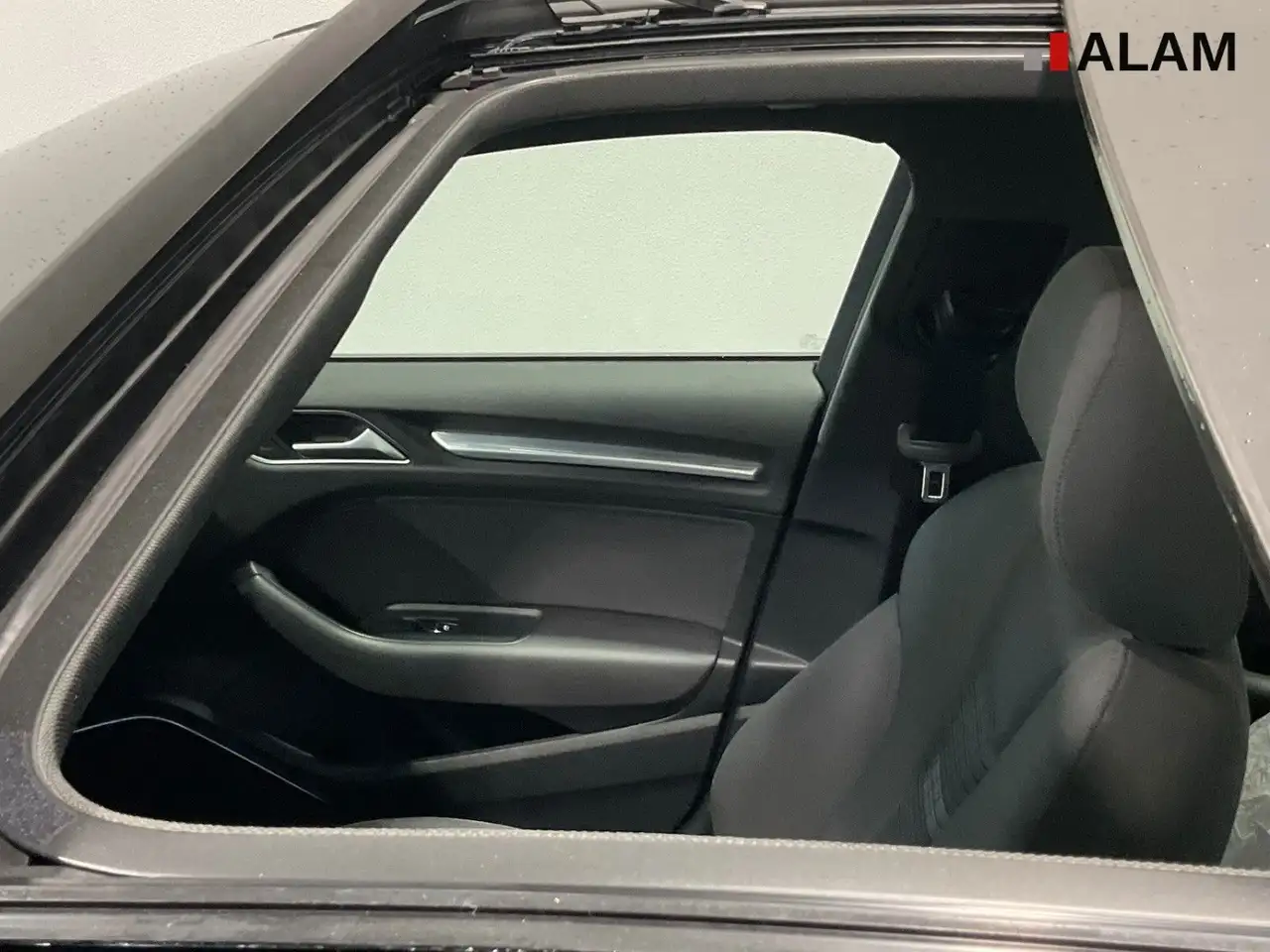 Audi A3 Lim. 35 TFSI SLine S Tronic B&O Lane Glas RFK, миниатюра 10