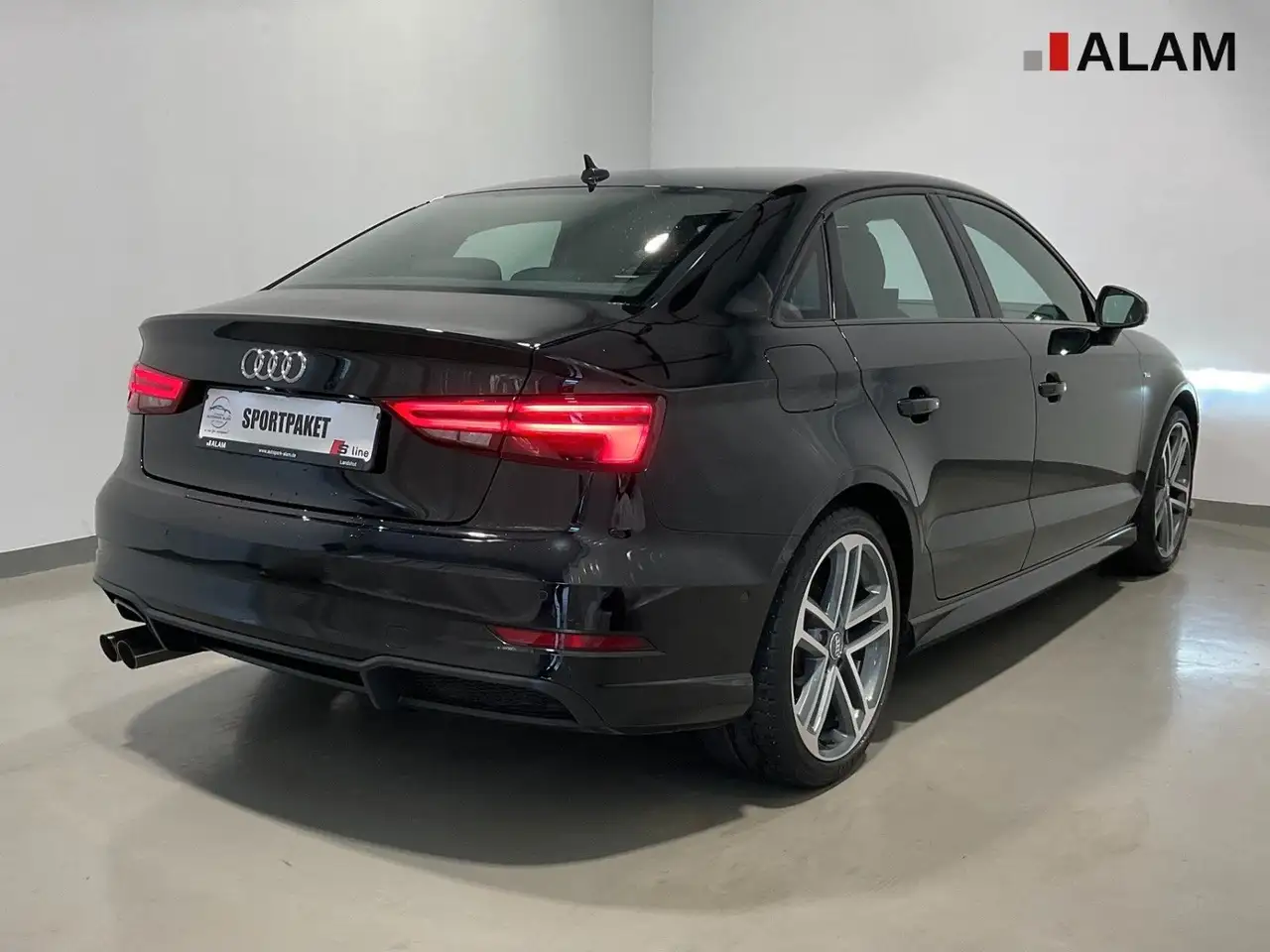 Audi A3 Lim. 35 TFSI SLine S Tronic B&O Lane Glas RFK, миниатюра 4