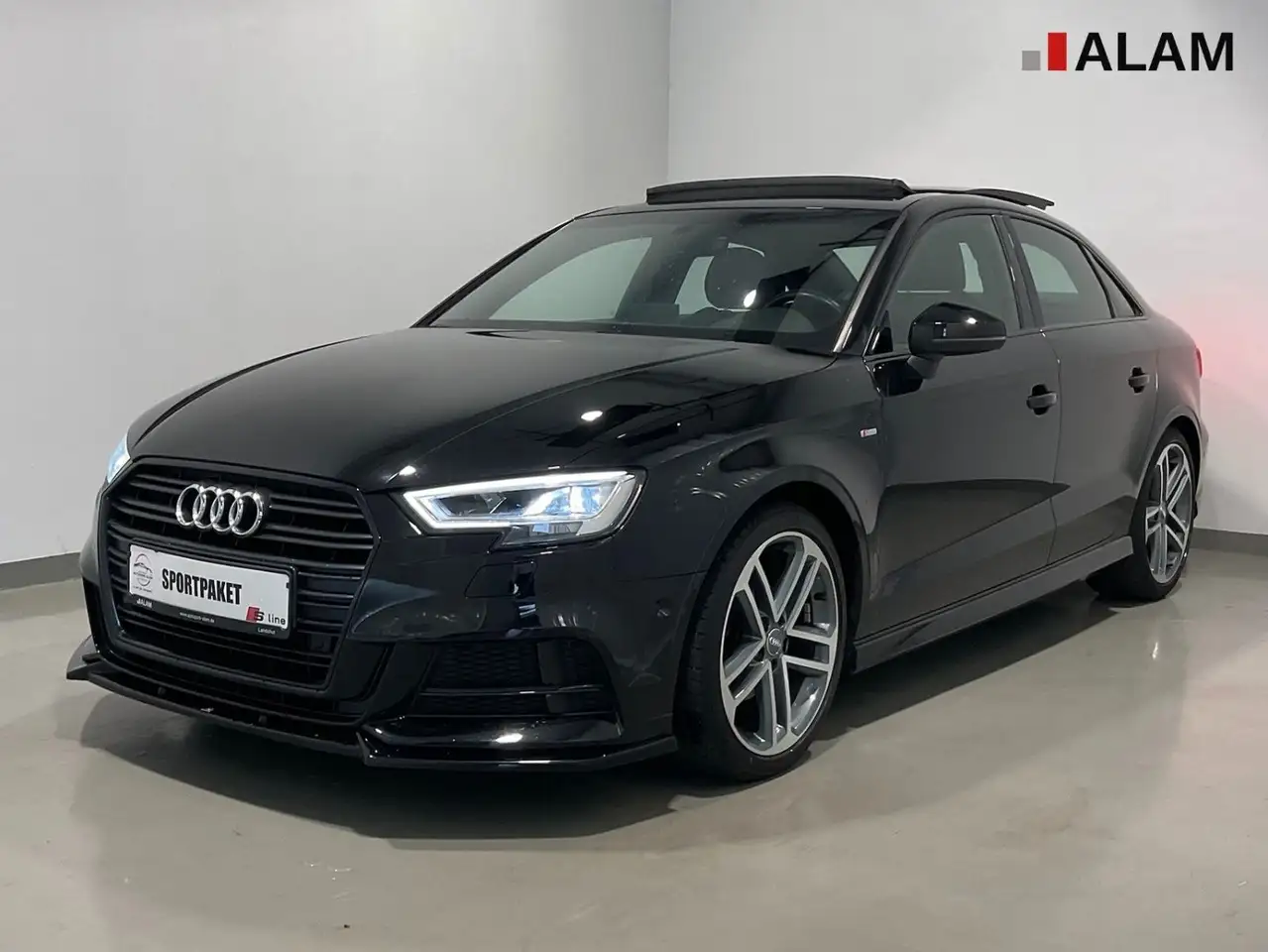 Audi A3 Lim. 35 TFSI SLine S Tronic B&O Lane Glas RFK, миниатюра 2