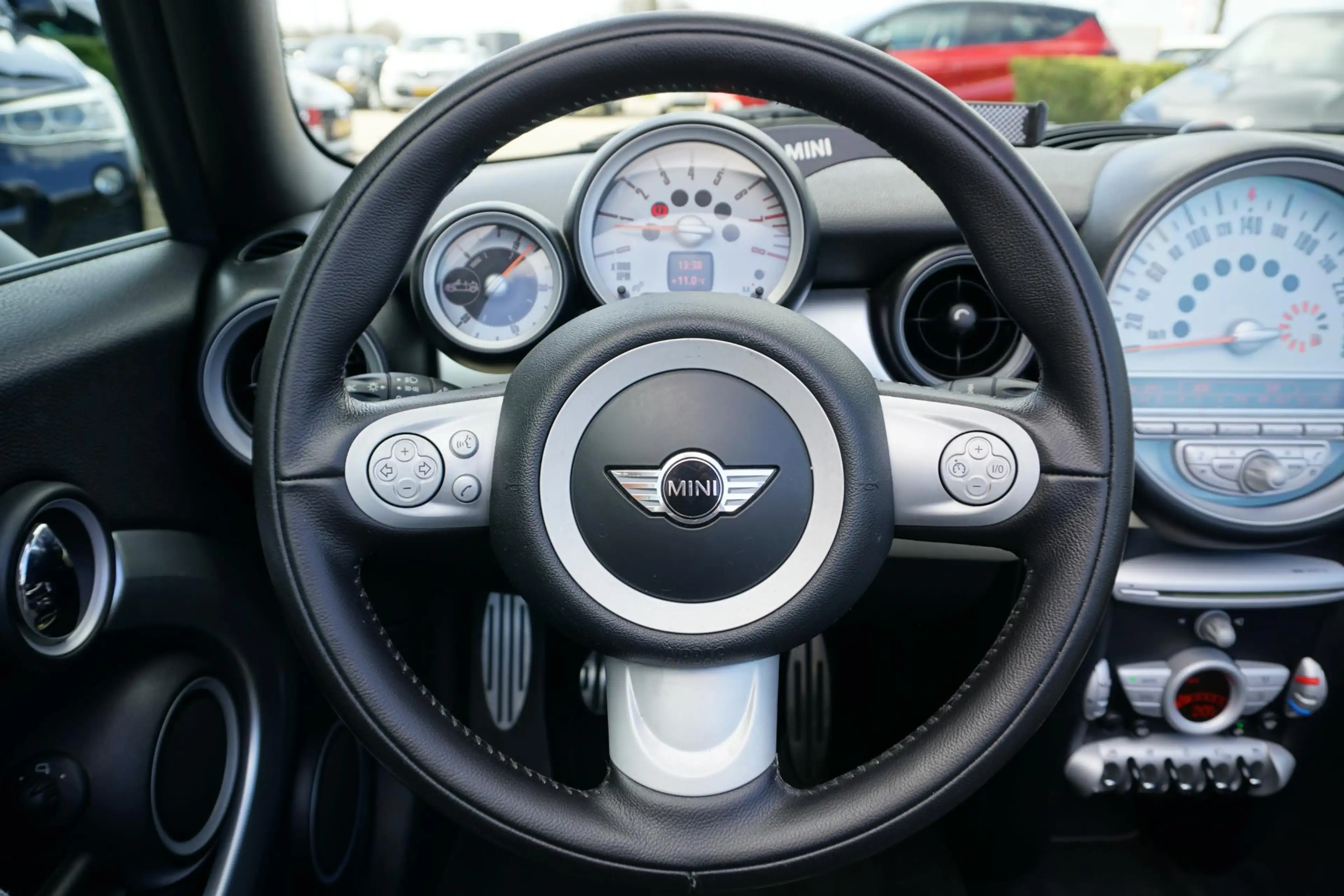 MINI Cooper S Cabrio 1.6 Chili Cabrio + BI-XENON / CLIMATE CONTROL / CR — photo 15