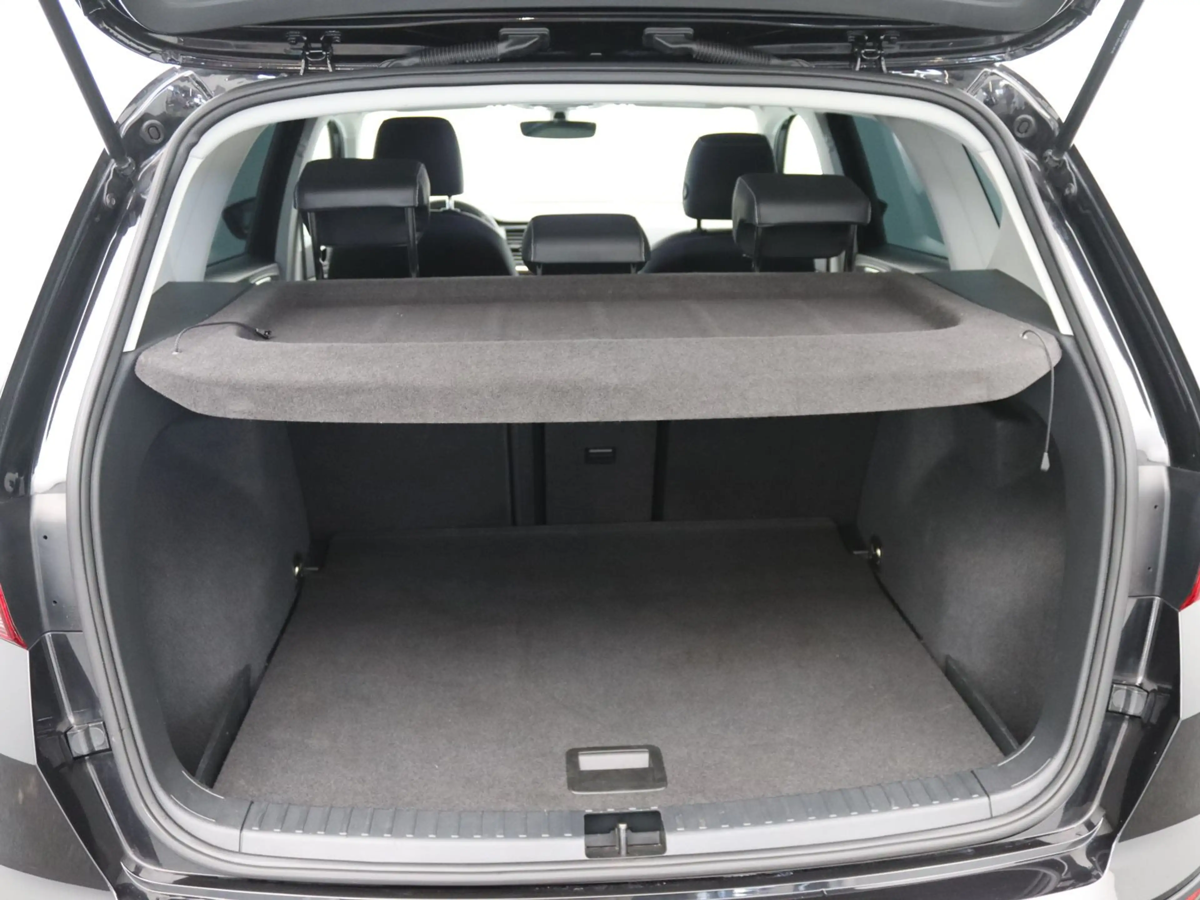 SEAT Ateca Xperience 1.5 TSI DSG / FullLink, AHK, LED — photo 9