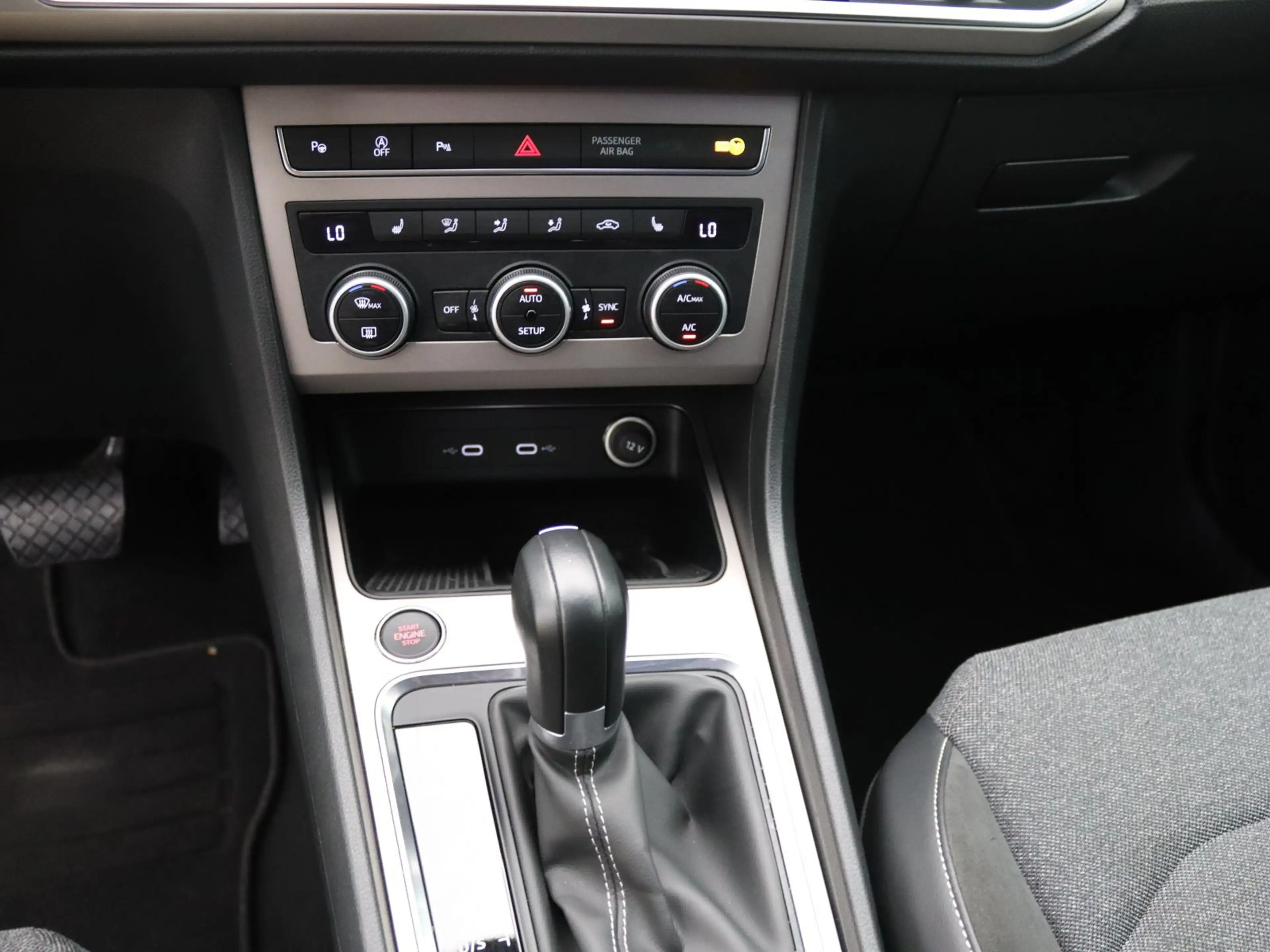SEAT Ateca Xperience 1.5 TSI DSG / FullLink, AHK, LED — photo 13