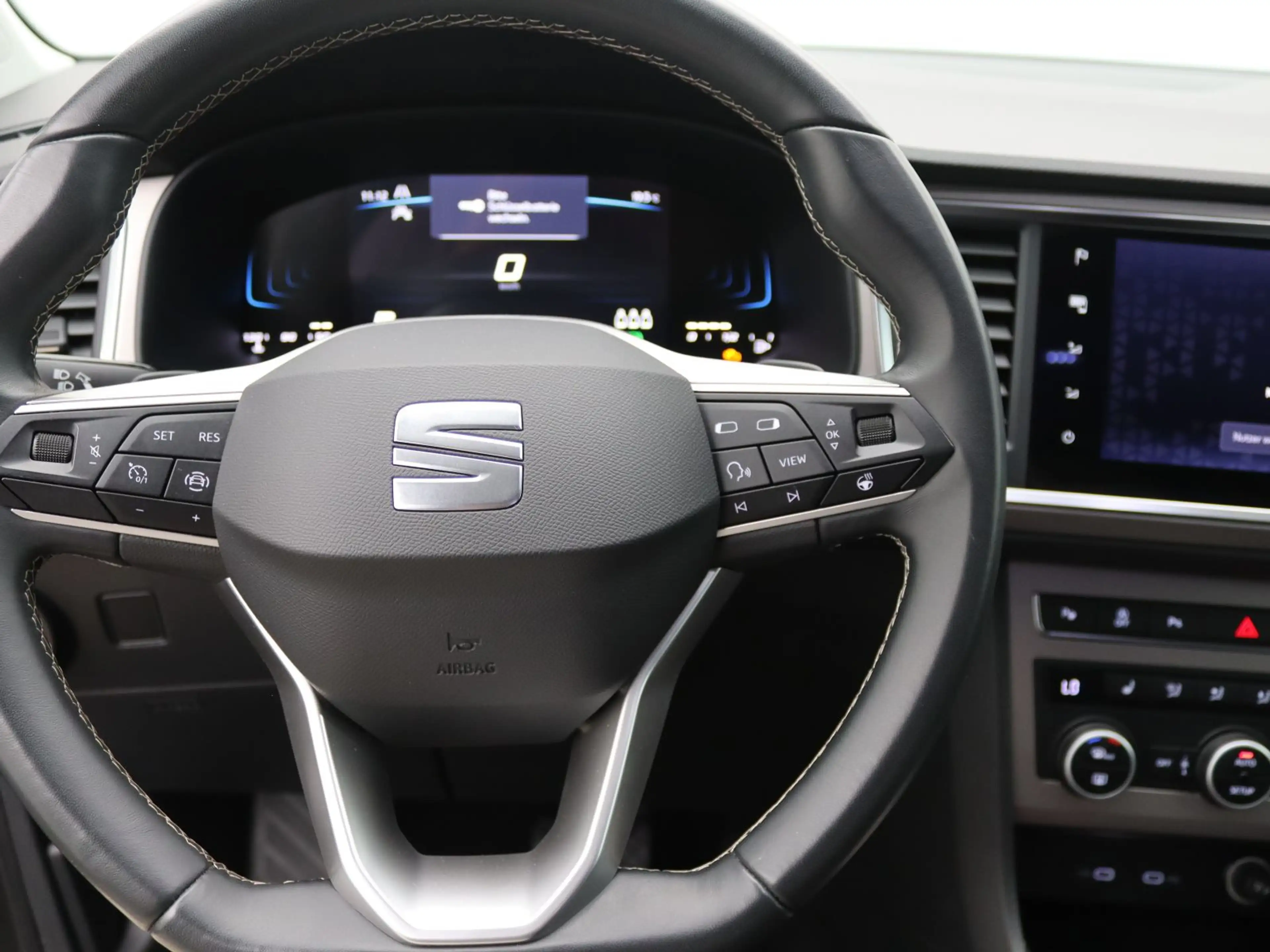 SEAT Ateca Xperience 1.5 TSI DSG / FullLink, AHK, LED — photo 14