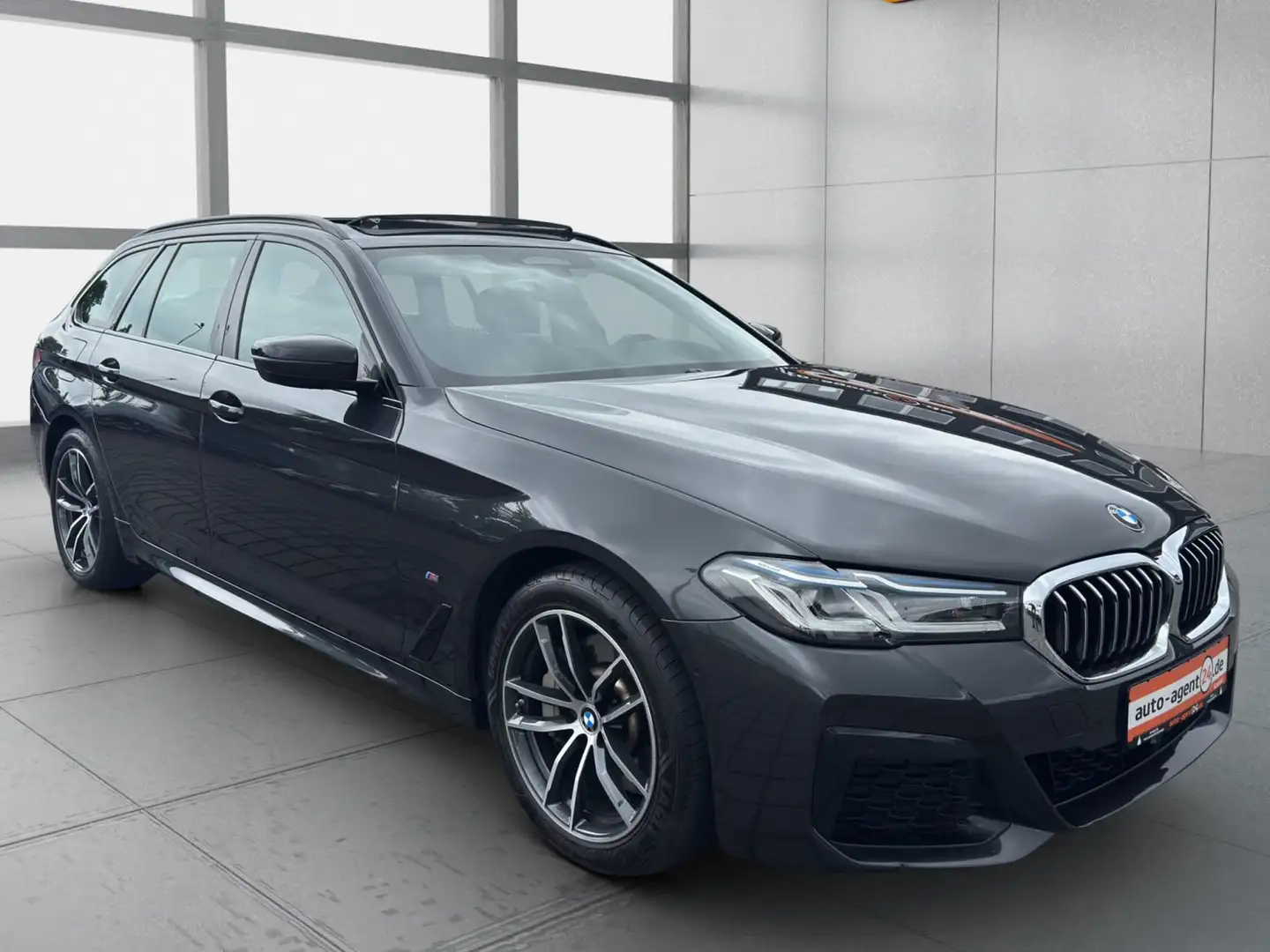 BMW 530 i xD M-Sport /Laser/Pano/AHK/Sitzlüft./ACC/Memo Grau - 1