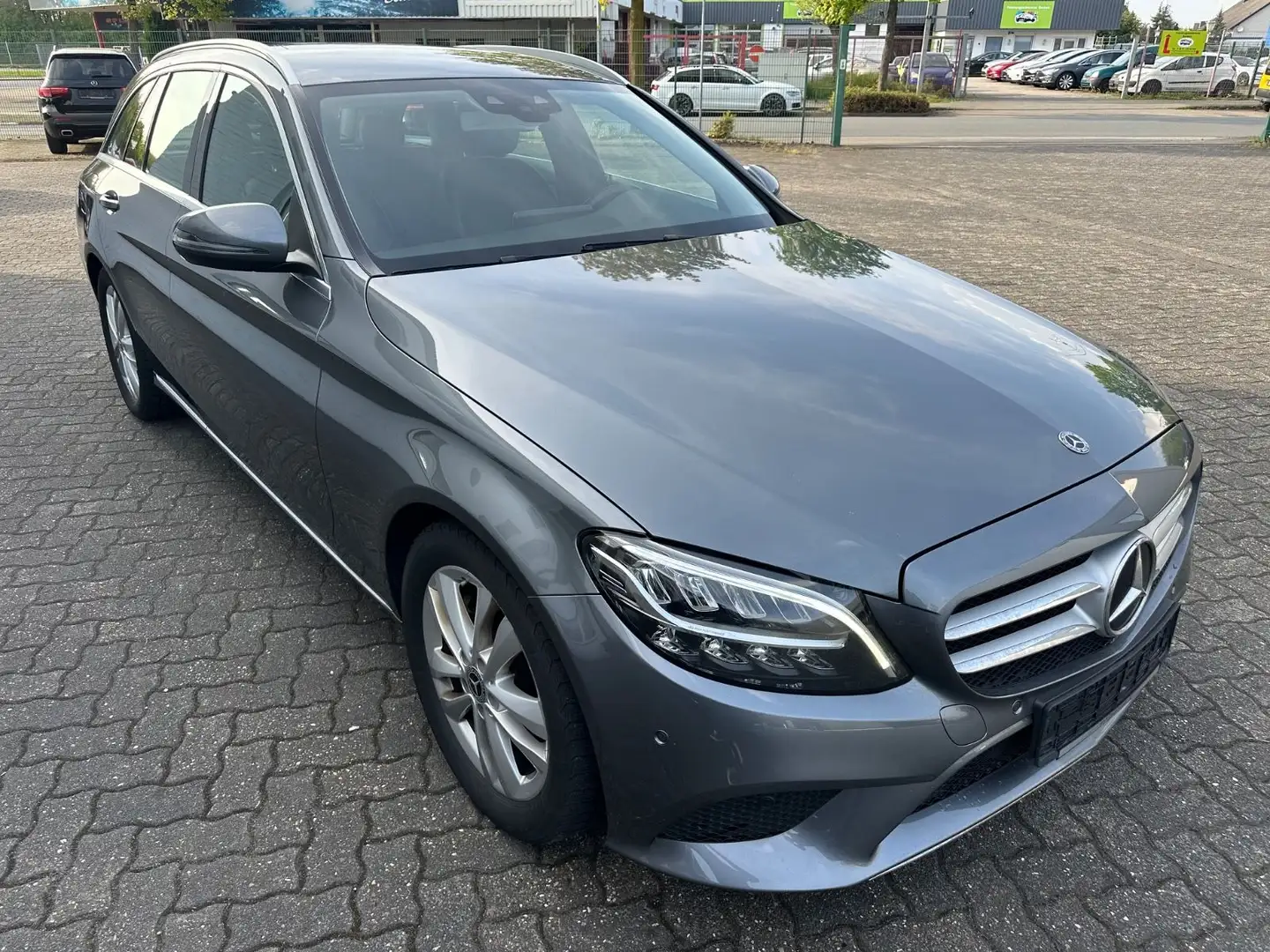 Mercedes-Benz C 220 d T 9G Avantgarde Comand LED Kamera Grau - 2