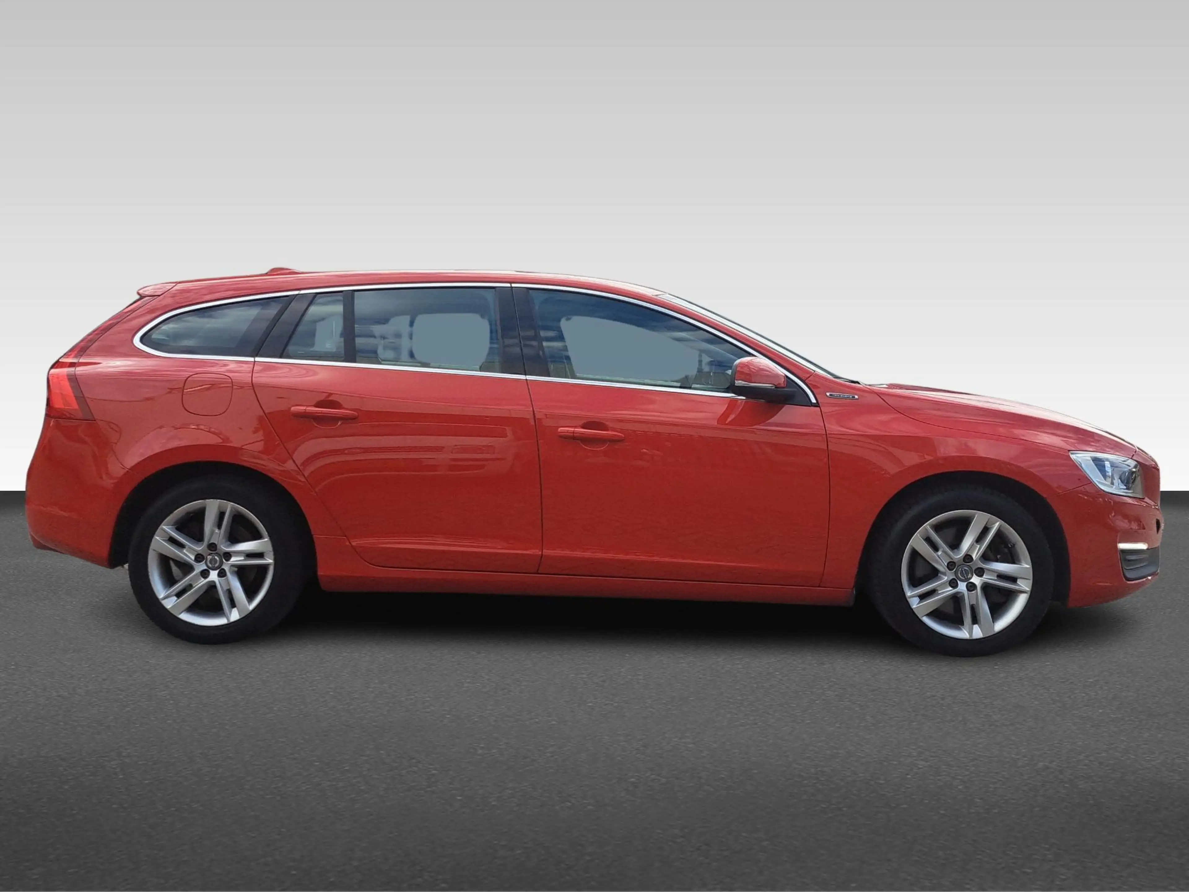 Volvo V60 plug in hybrid — photo 9