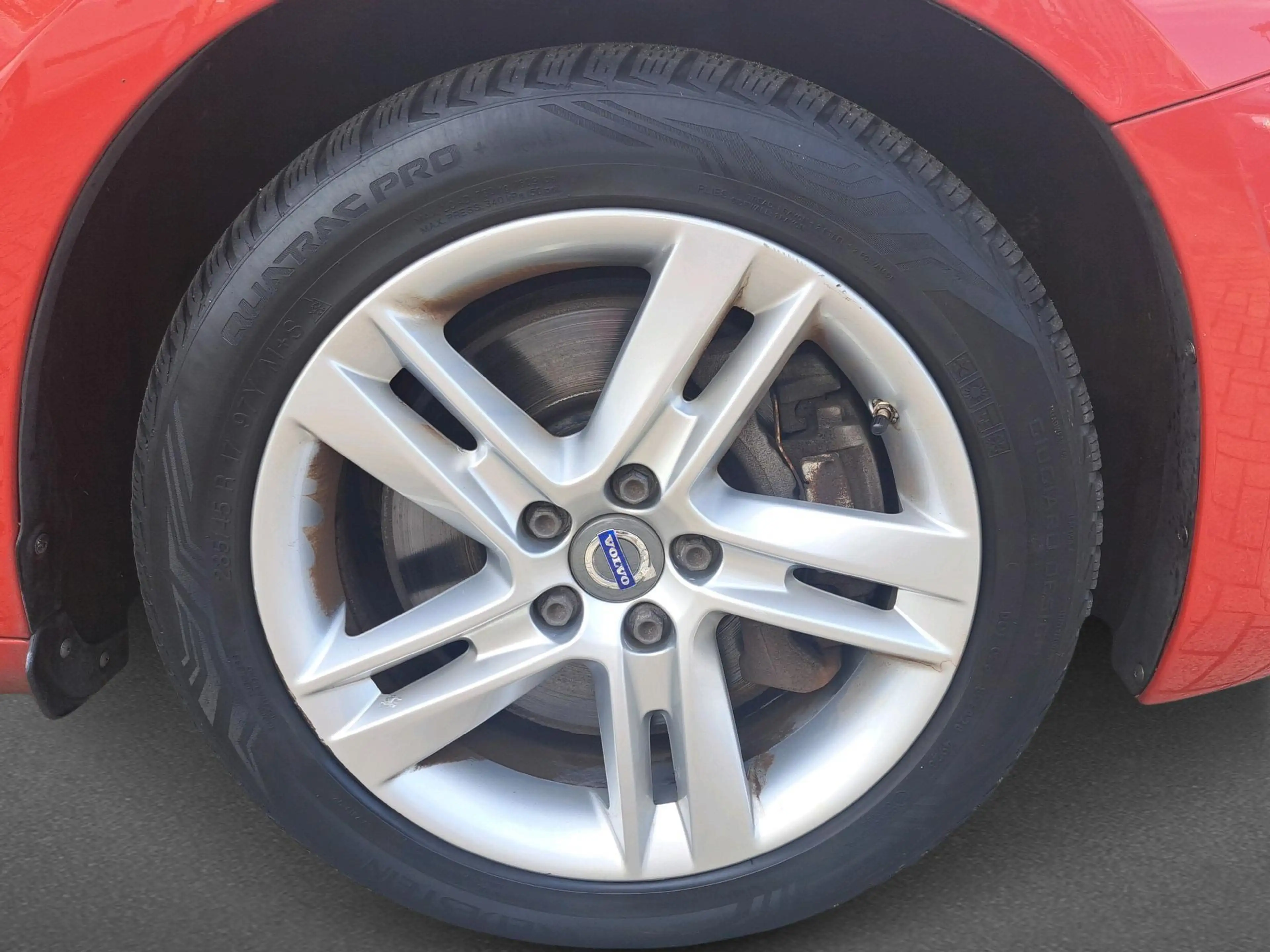Volvo V60 plug in hybrid — photo 11