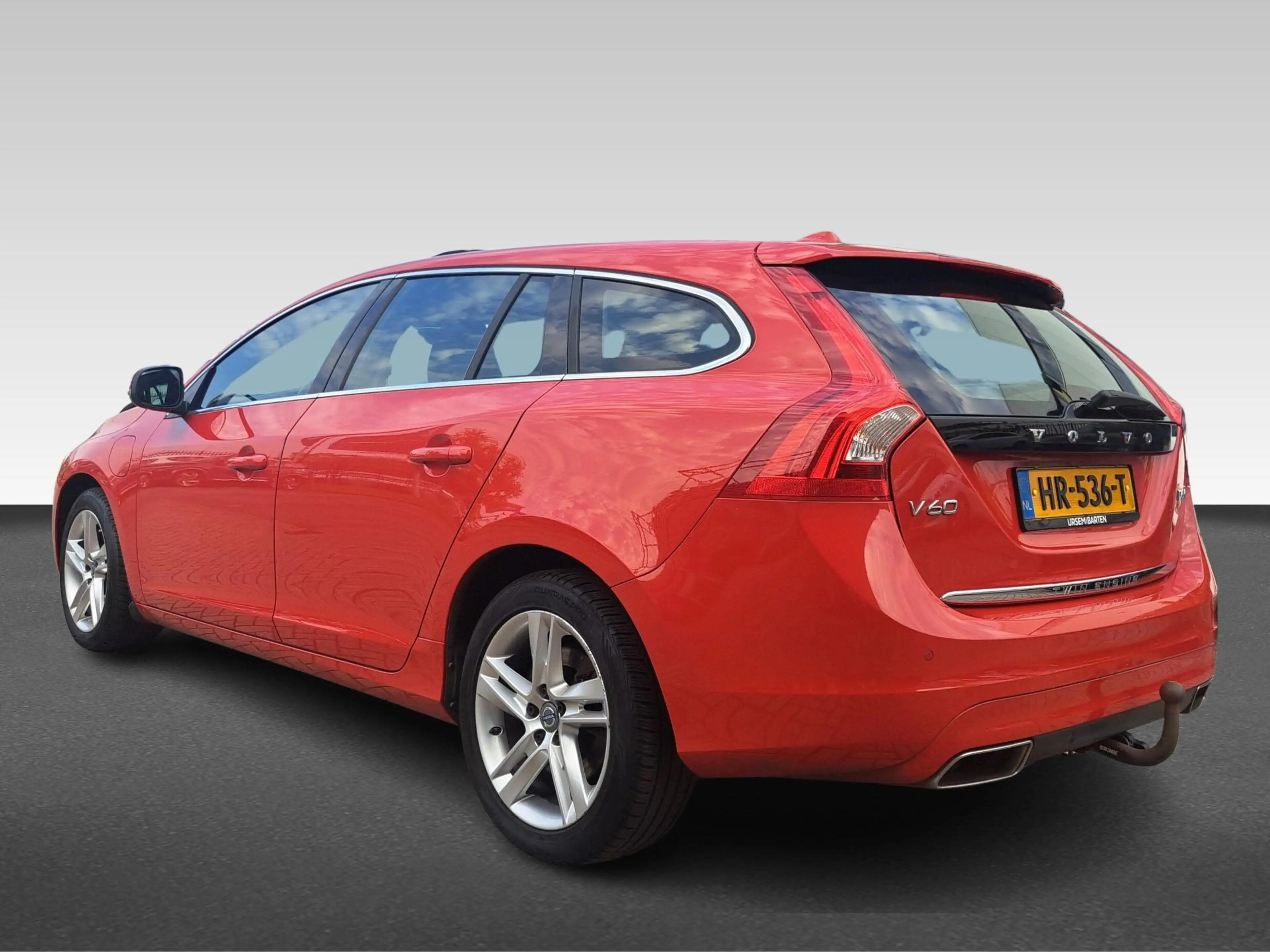 Volvo V60 plug in hybrid — photo 3
