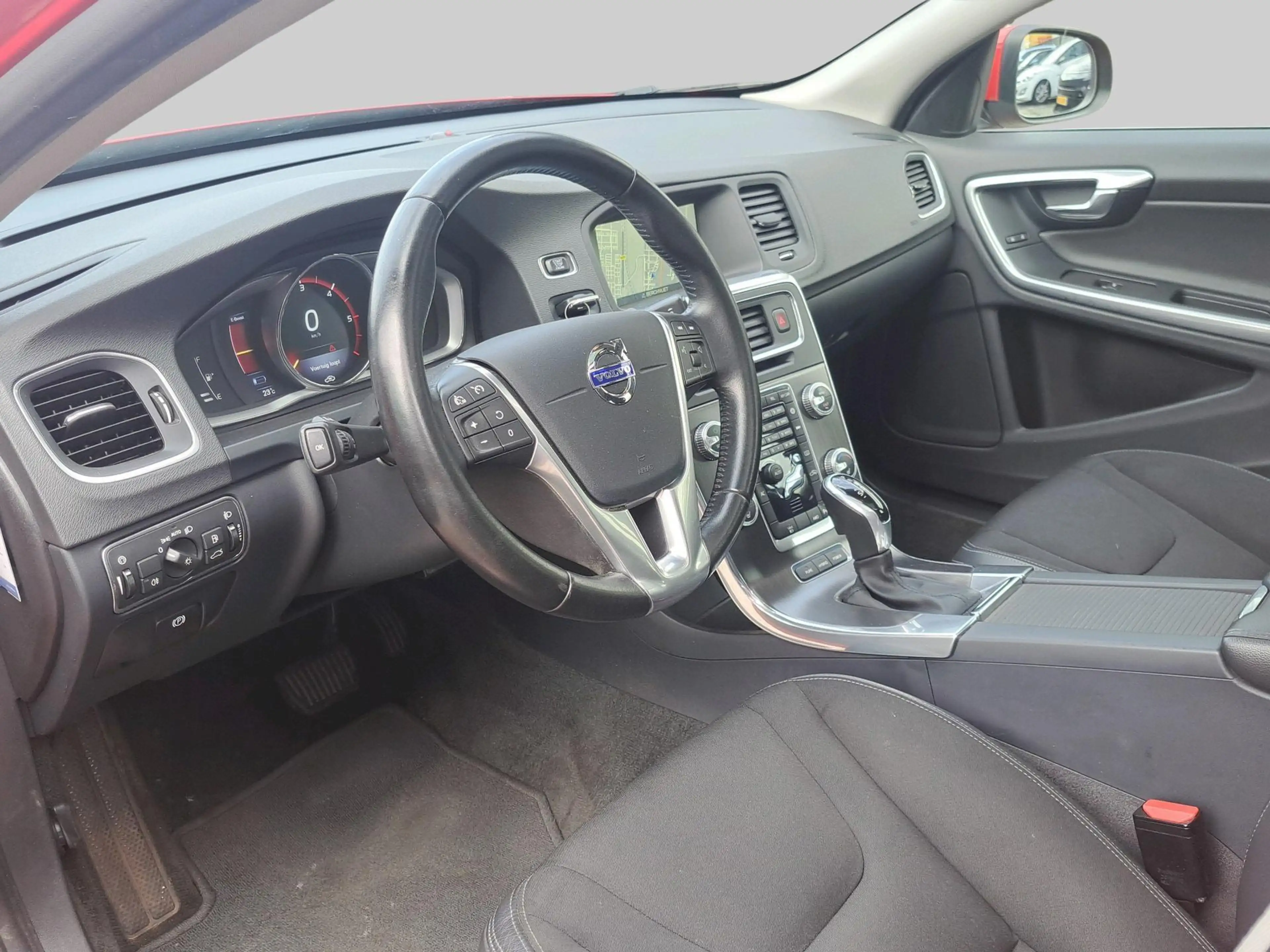 Volvo V60 plug in hybrid — photo 4