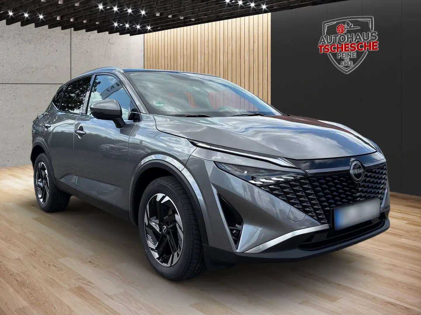 Nissan Qashqai N-CONNECTA 1.3 DIG-T MHEV 6MT 4x2 Grau - 2