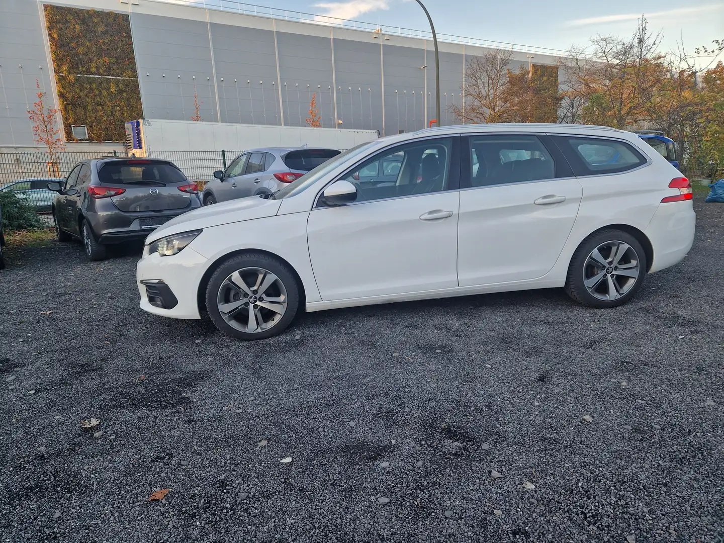 Peugeot 308 Allure Business Weiß - 1