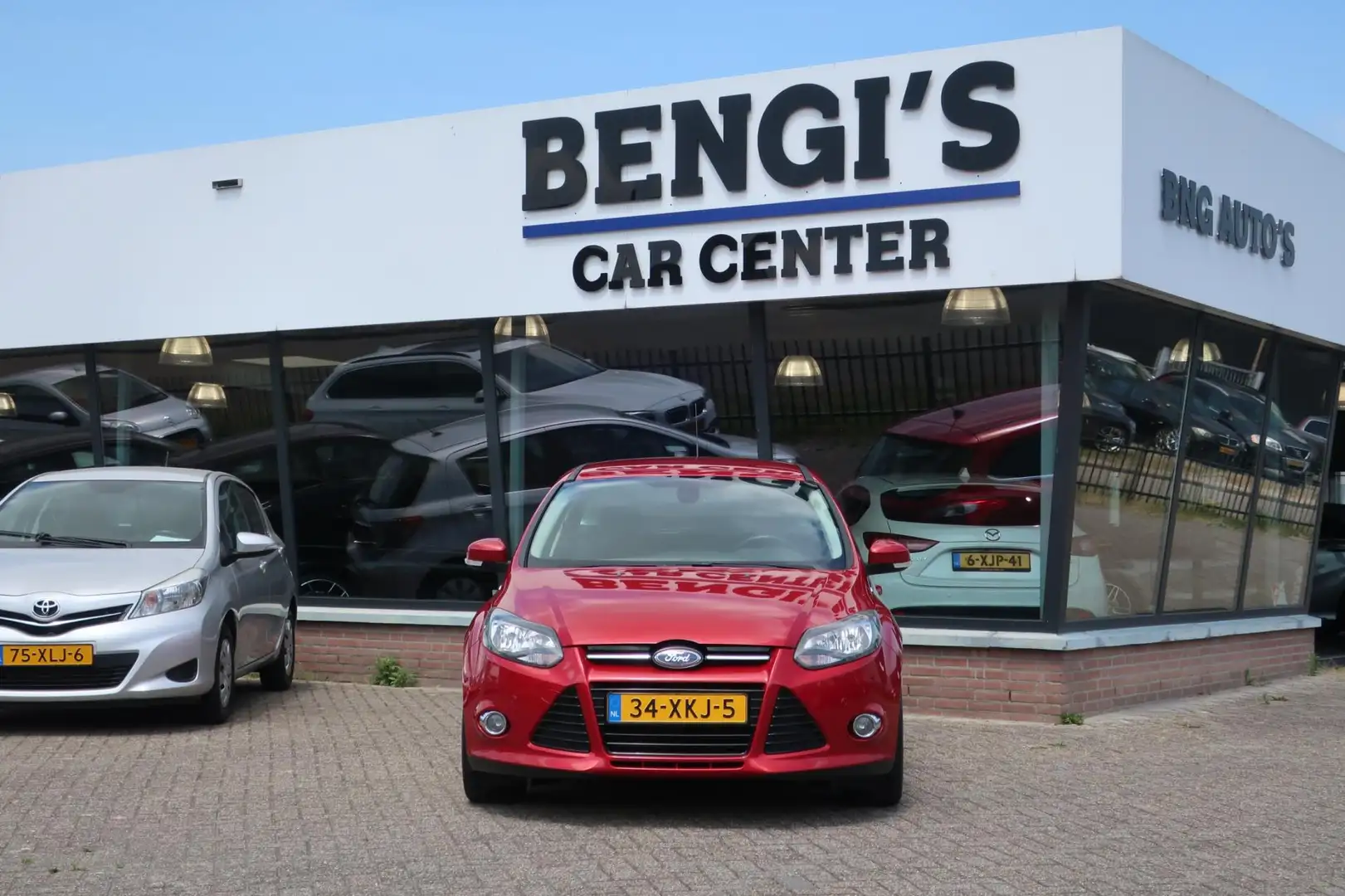 Ford Focus Wagon 1.6 EcoBoost Lease Titanium 2e EIG_NAVI_PDC Rouge - 2