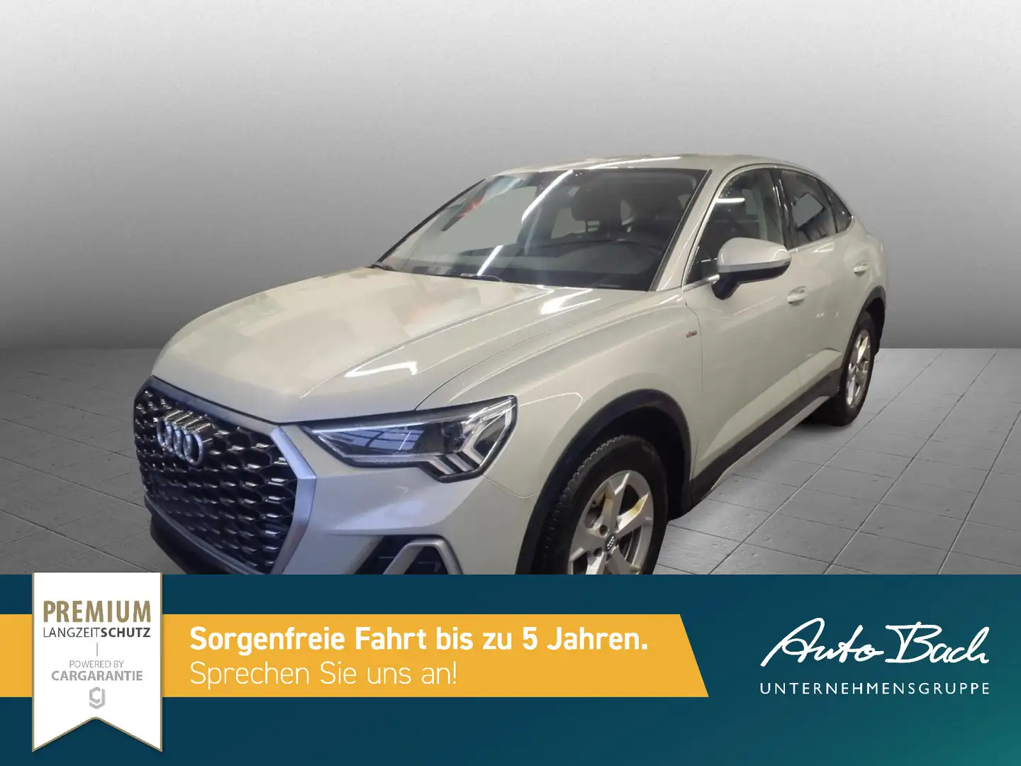 Audi Q3 S line 35TFSI Stronic Navi LED GRA Silber - 2