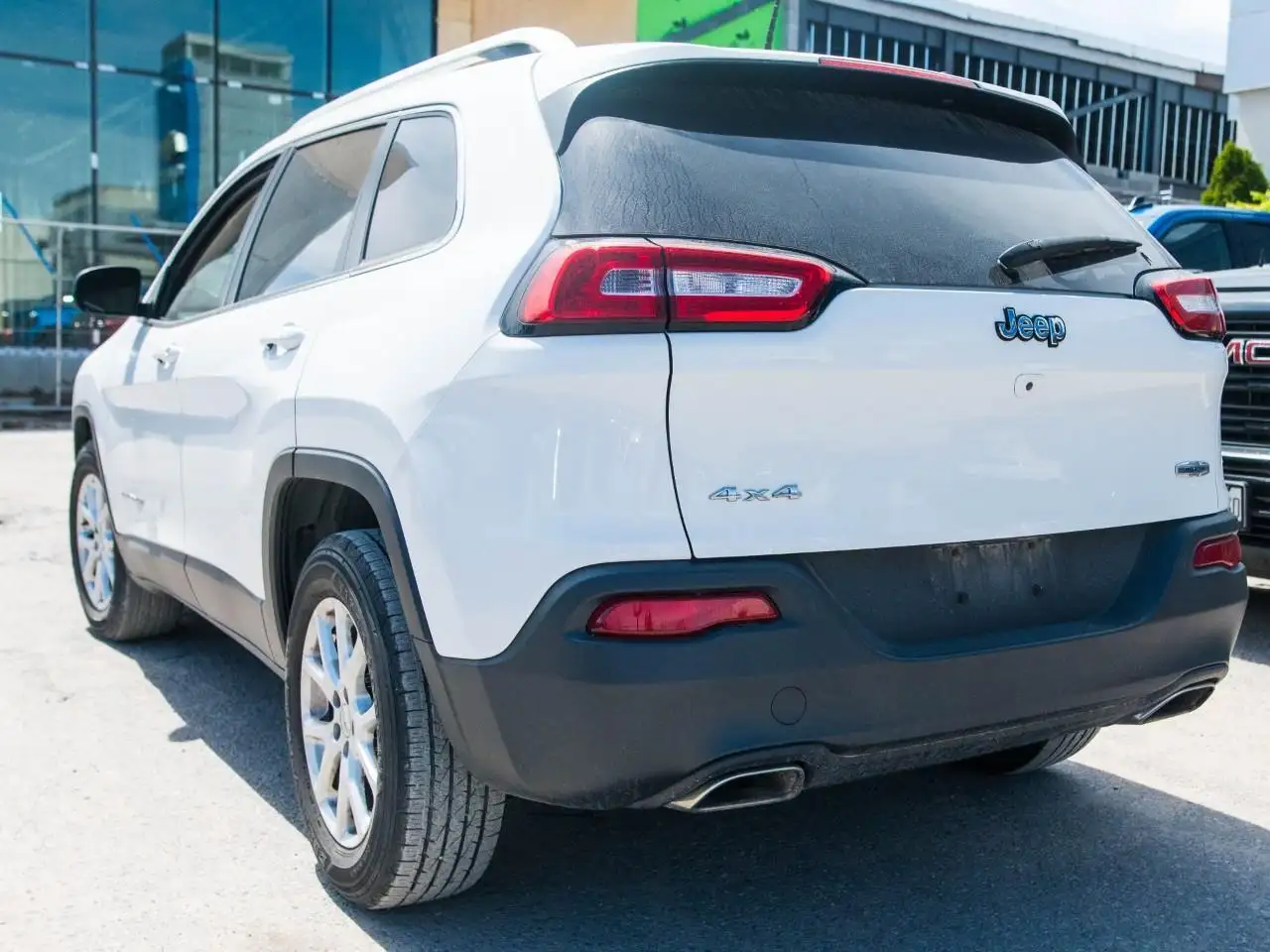 Jeep Cherokee снимка Jeep Cherokee