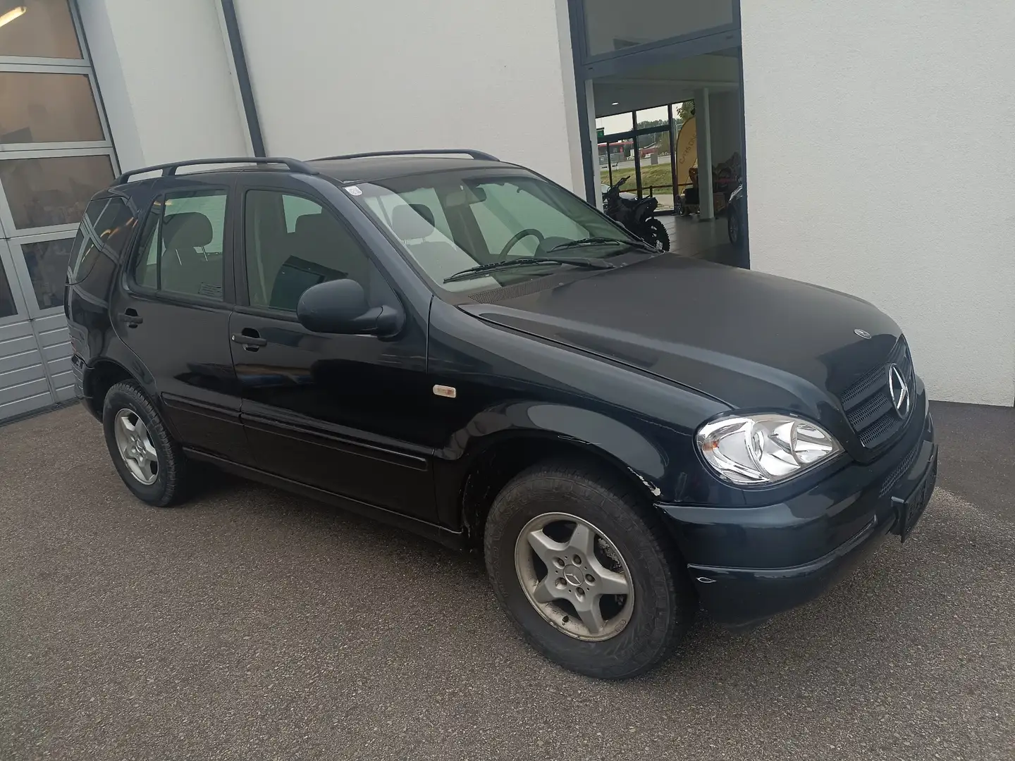 Mercedes-Benz ML 270 CDI Aut., Klima, AHV Grün - 1