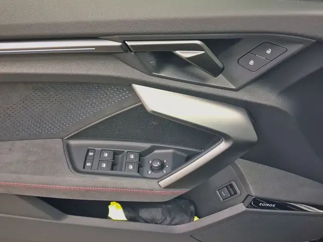 Audi RS3 view 8