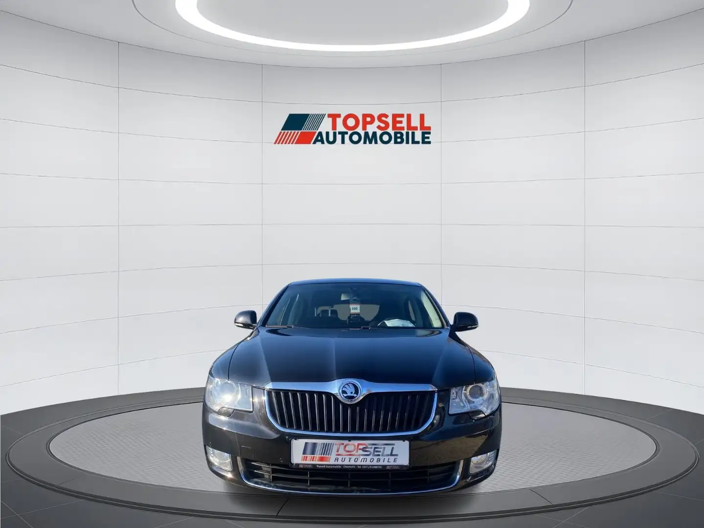 Skoda Superb 2.0 TDI CR DSG Ambition PDC NAVI 1.Hand Schwarz - 2