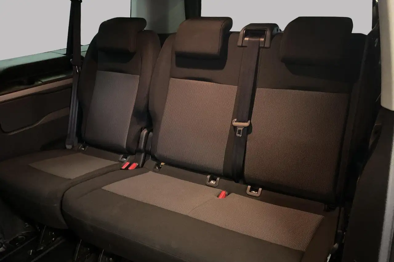 Peugeot Traveller Business 2.0 BlueHDi EAT8 180 pk 21