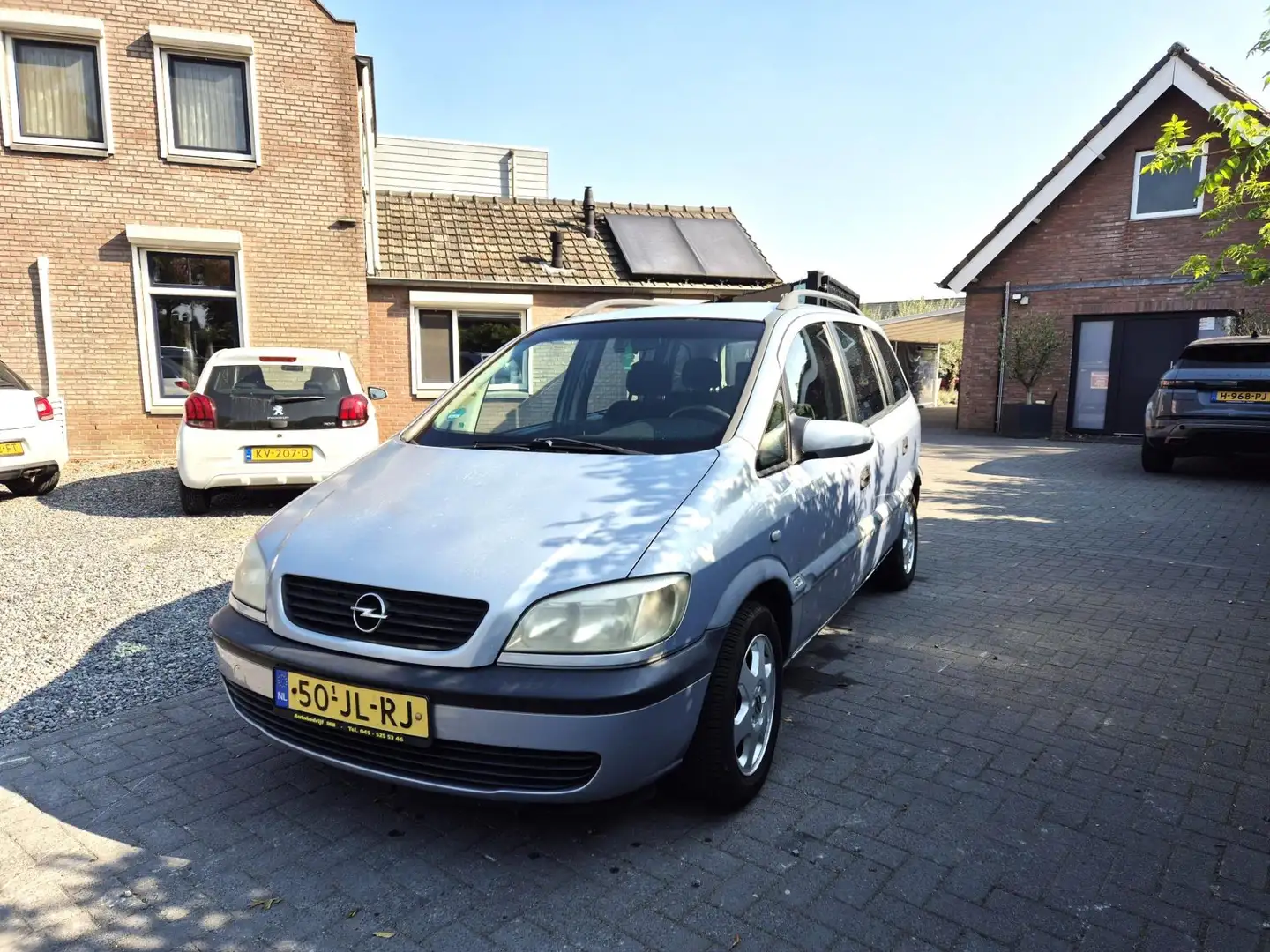 Opel Zafira 1.6-16V Comfort Grijs - 2