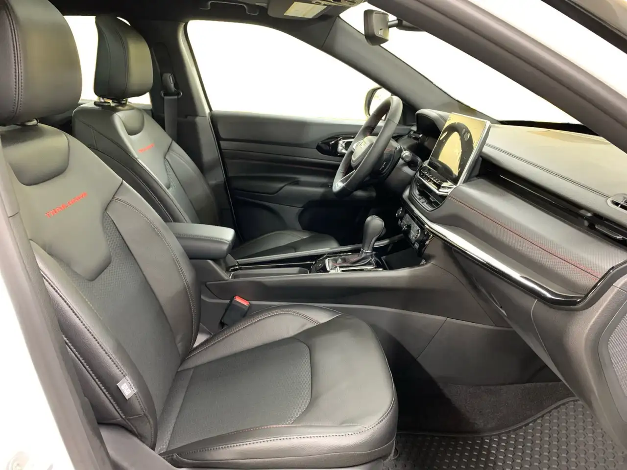 Jeep Compass photo Jeep Compass