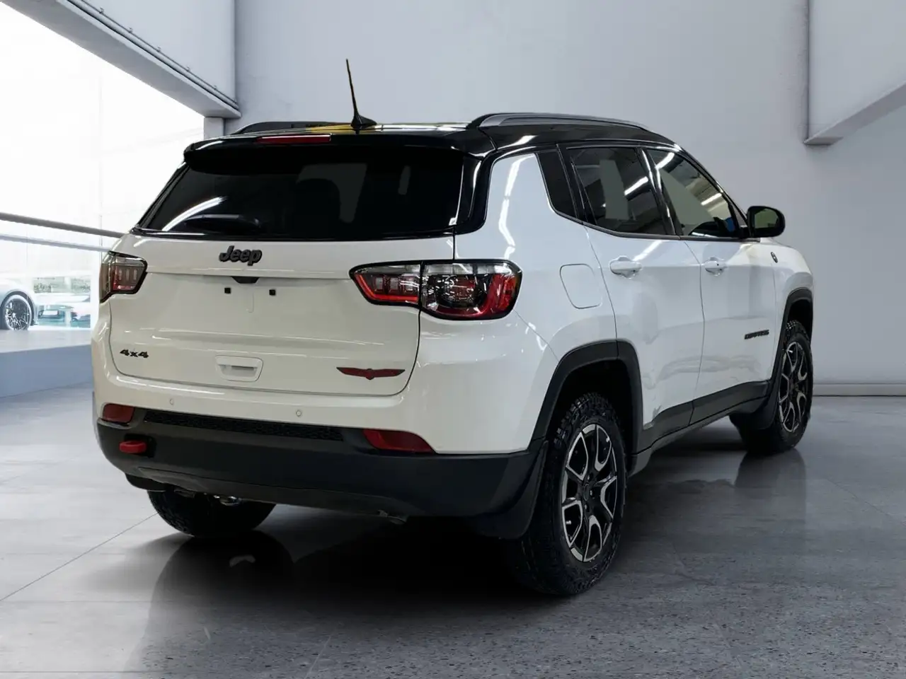Jeep Compass photo Jeep Compass