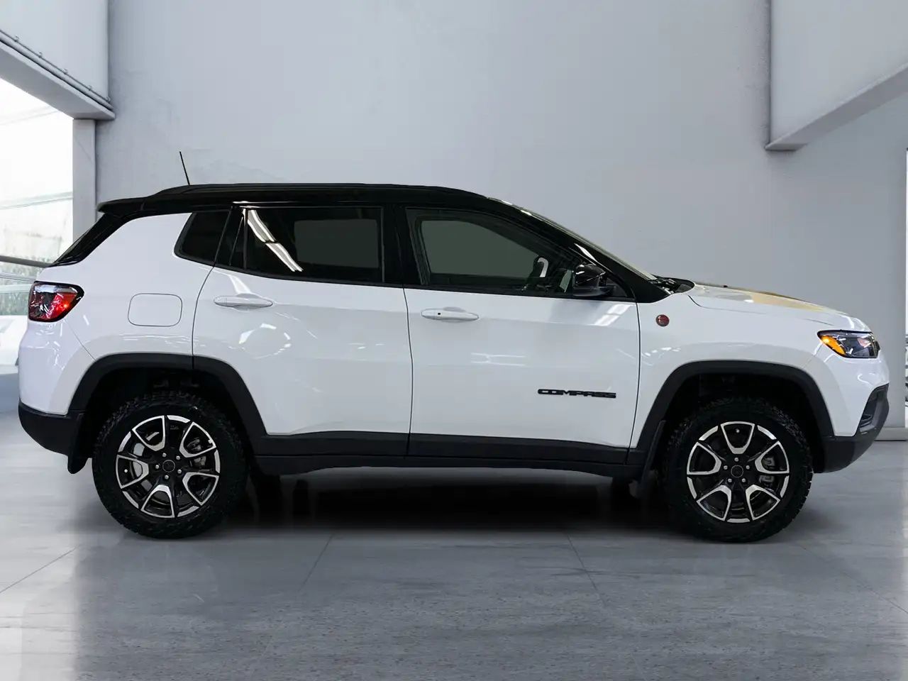 Jeep Compass photo Jeep Compass