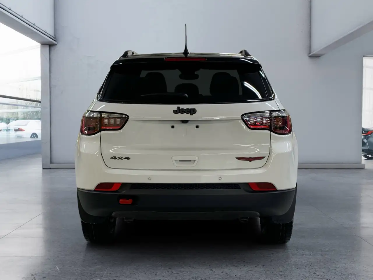Jeep Compass photo Jeep Compass