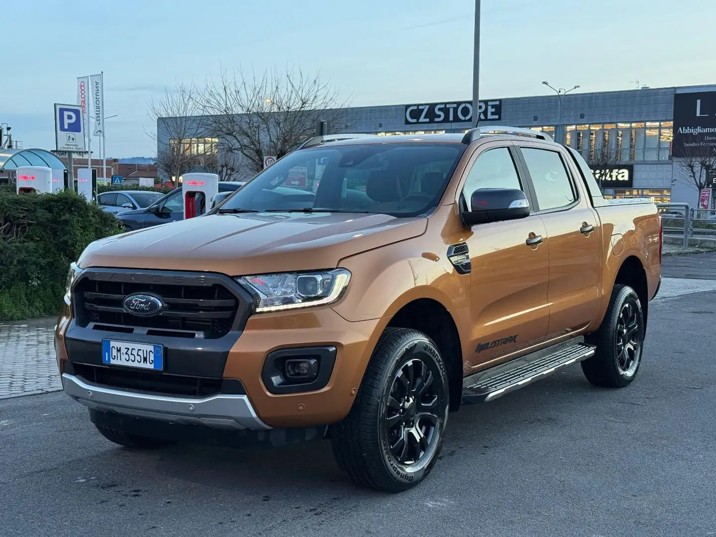 Ford Ranger 2.0 ECOBLUE aut. 213 CV DC Wildtrak 5 posti Orange - 1