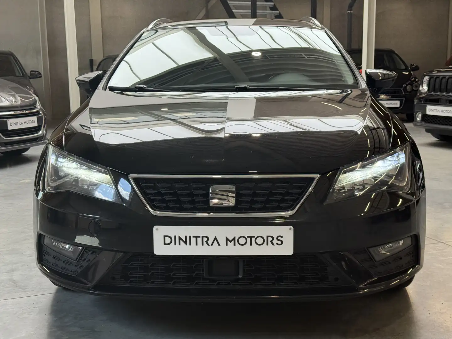 SEAT Leon Leon ST 1.4 TGI Start Noir - 2