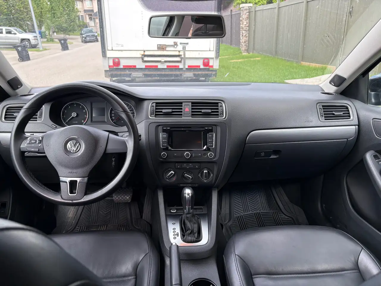 Volkswagen Jetta снимка Volkswagen Jetta