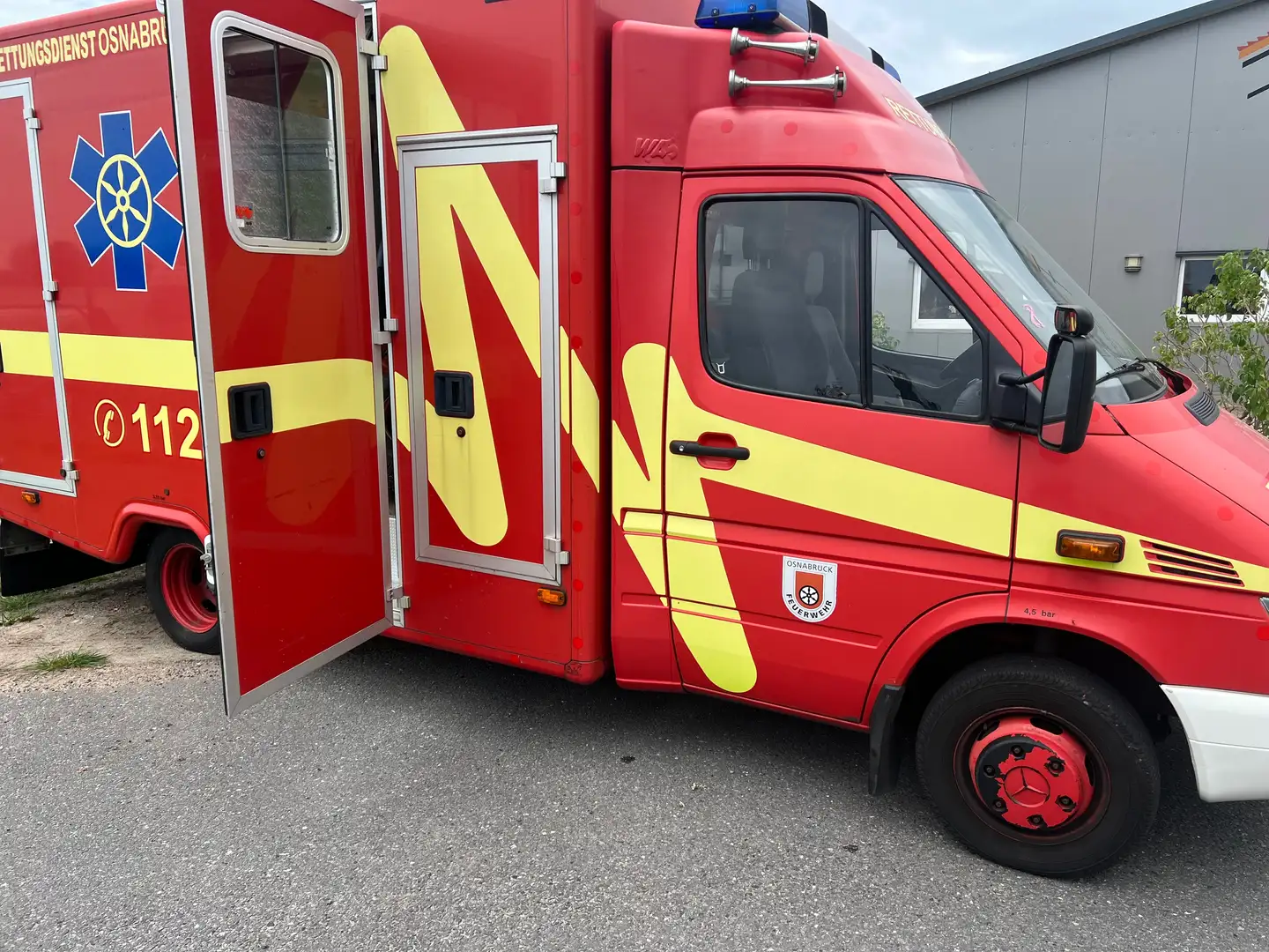 Mercedes-Benz Sprinter 413 cDI Rouge - 1