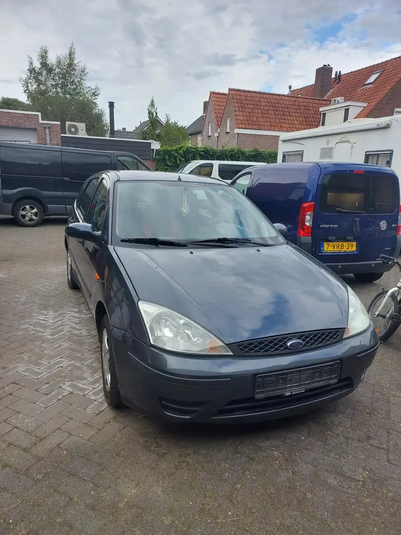 Ford Focus - 1