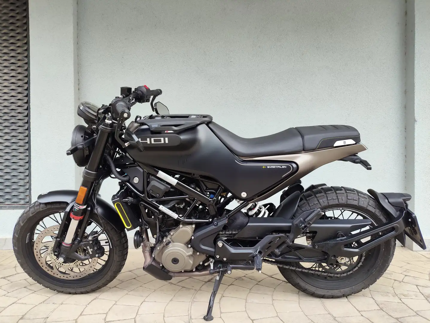 Husqvarna Svartpilen Svartpilen 401 2021-2023 Fekete - 2