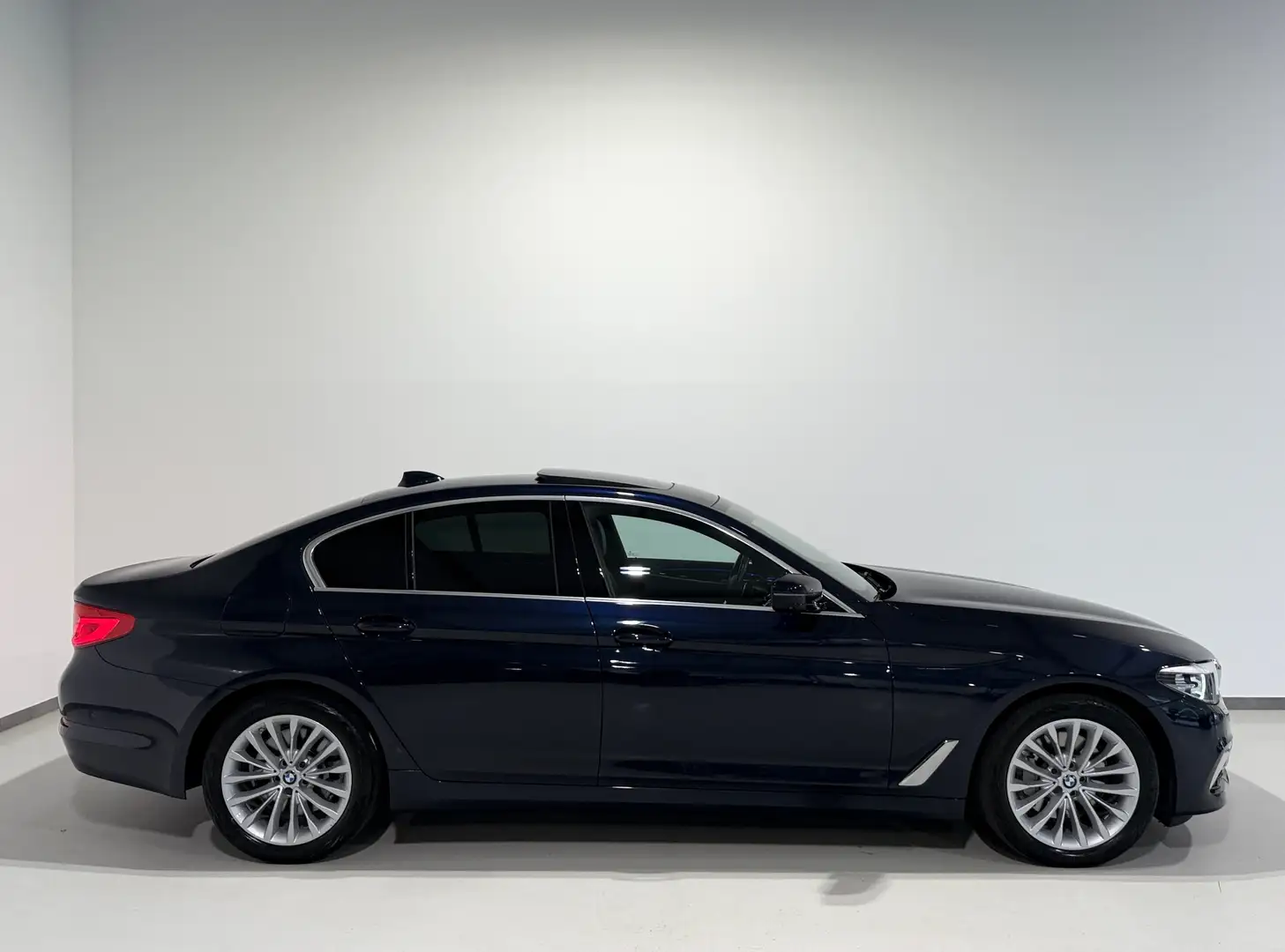 BMW 530 D xDrive Aut/HEAD-UP/Schiebedach/Sitzklima/H&K Blau - 2