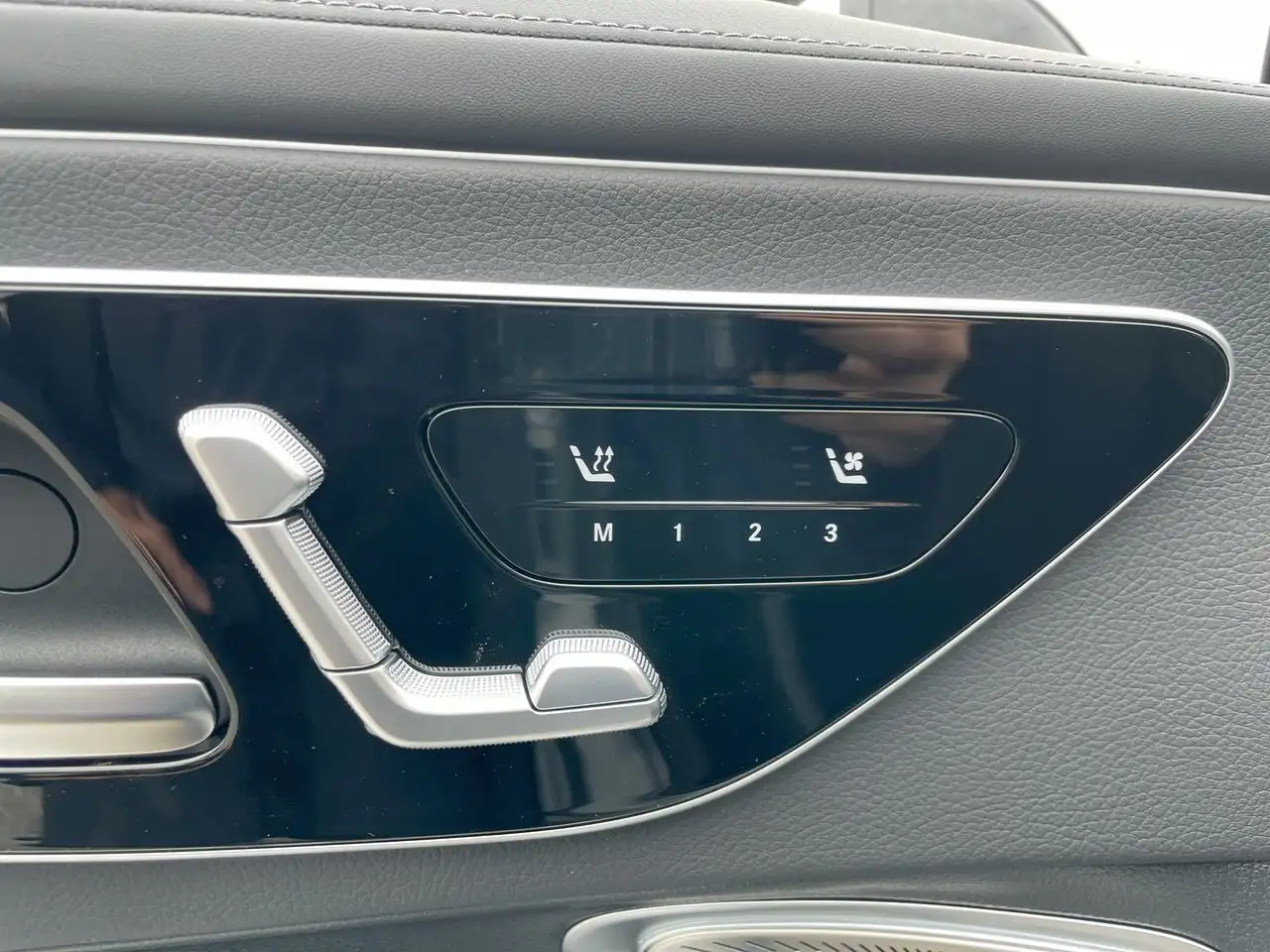 Mercedes-Benz CLE снимка Mercedes-Benz CLE