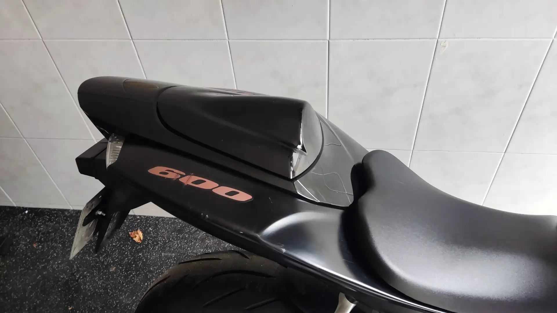 Suzuki GSX-R 600 K6 Negro - 2
