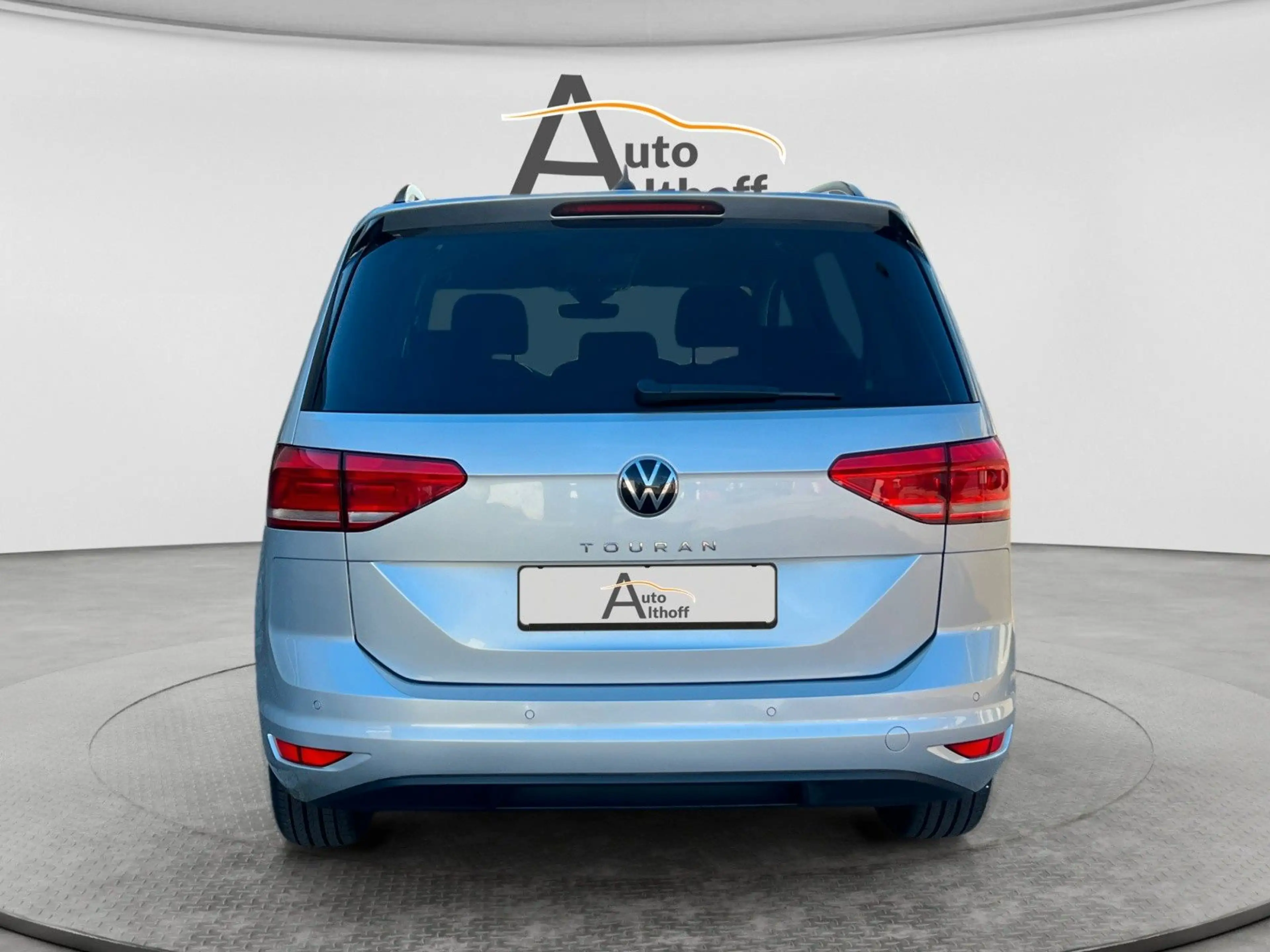 Volkswagen Touran 1.5TSI DSG 7 SITZE APP ACC LED SHZ ASSIST — photo 6