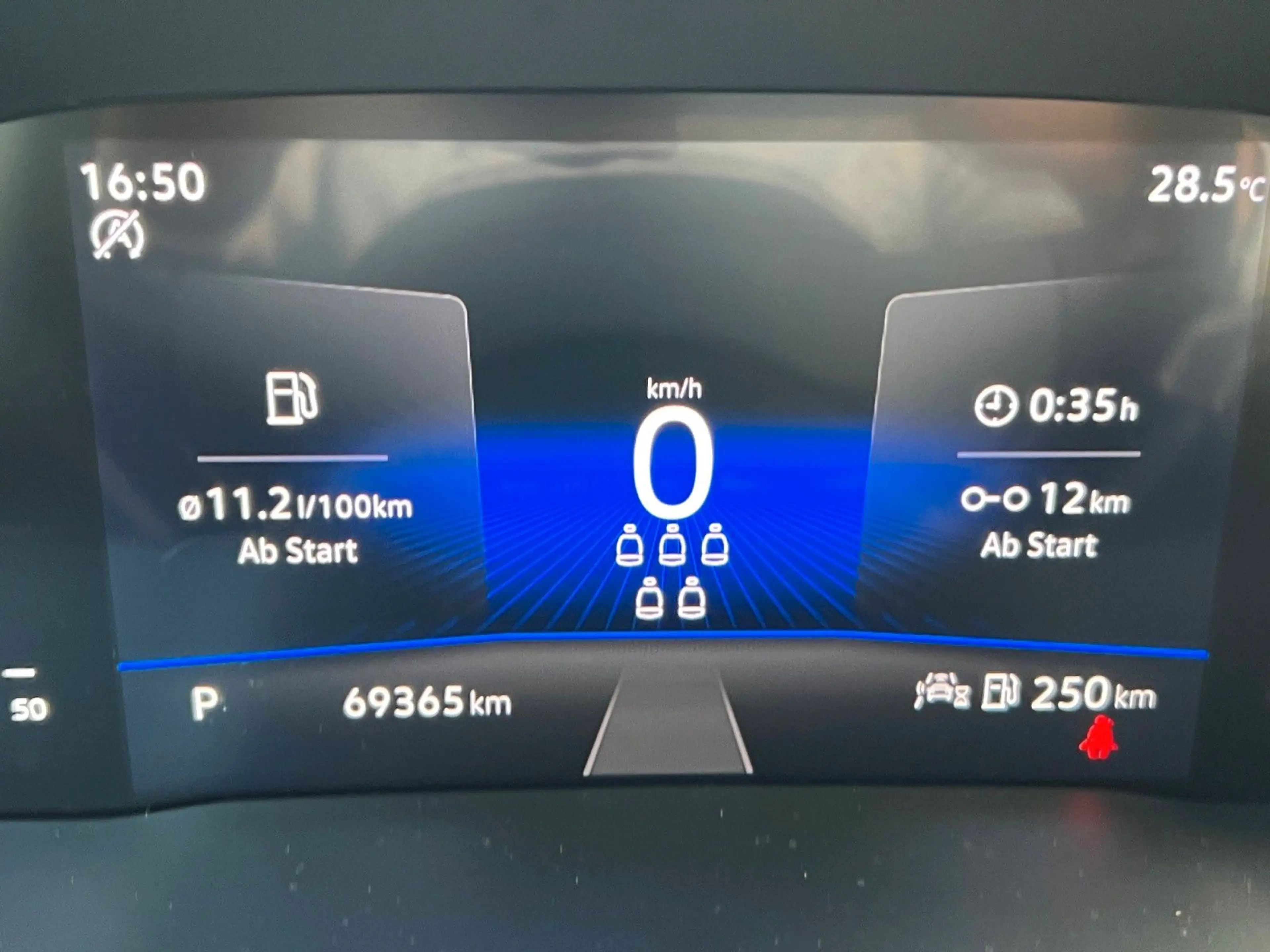 Volkswagen Touran 1.5TSI DSG 7 SITZE APP ACC LED SHZ ASSIST — photo 12