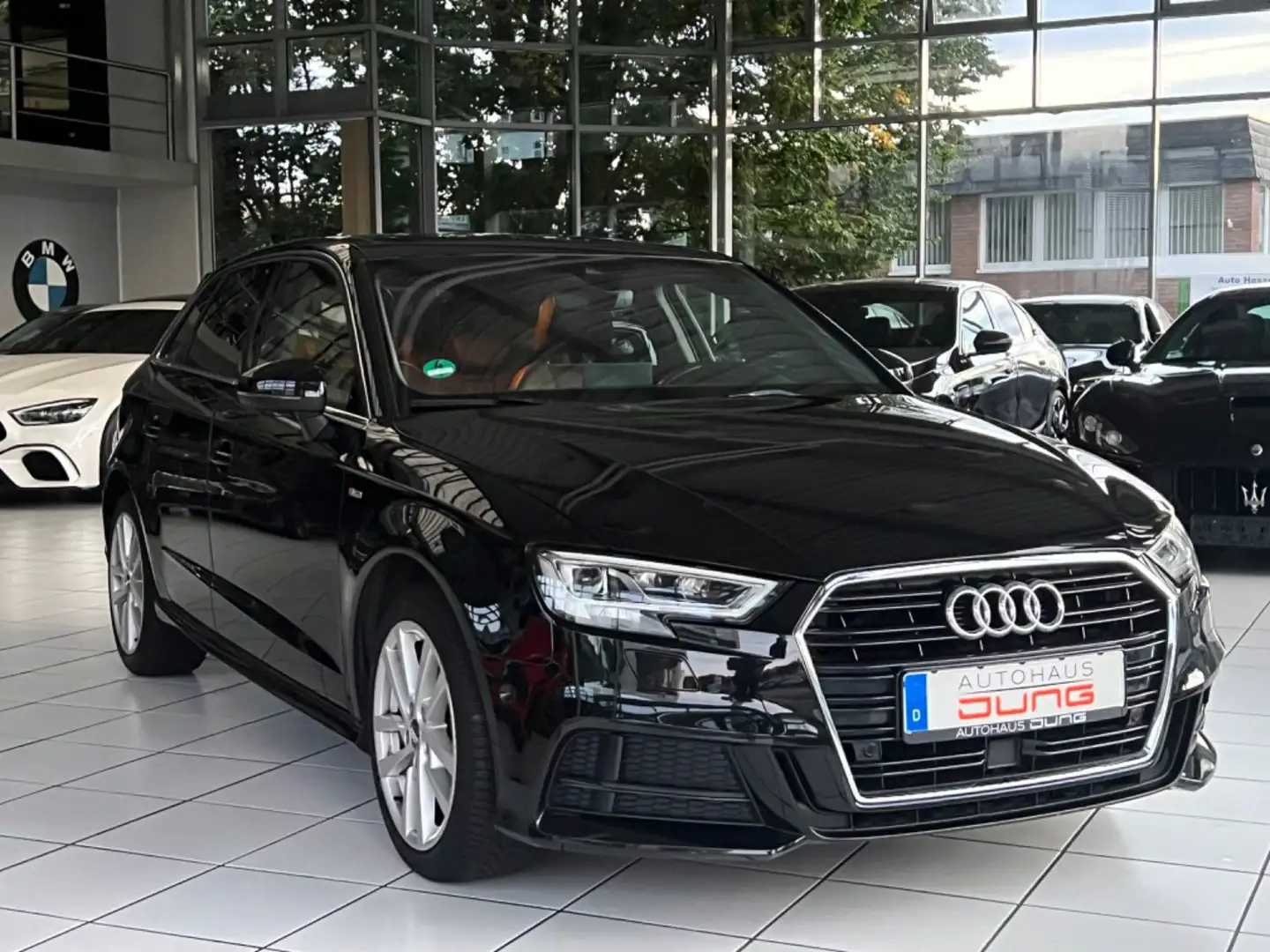 Audi A3 Sportback 35TDI * S Line * Navi* 117 Tkm Schwarz - 2