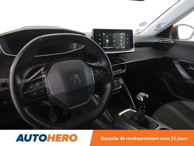 Peugeot 2008 view 11