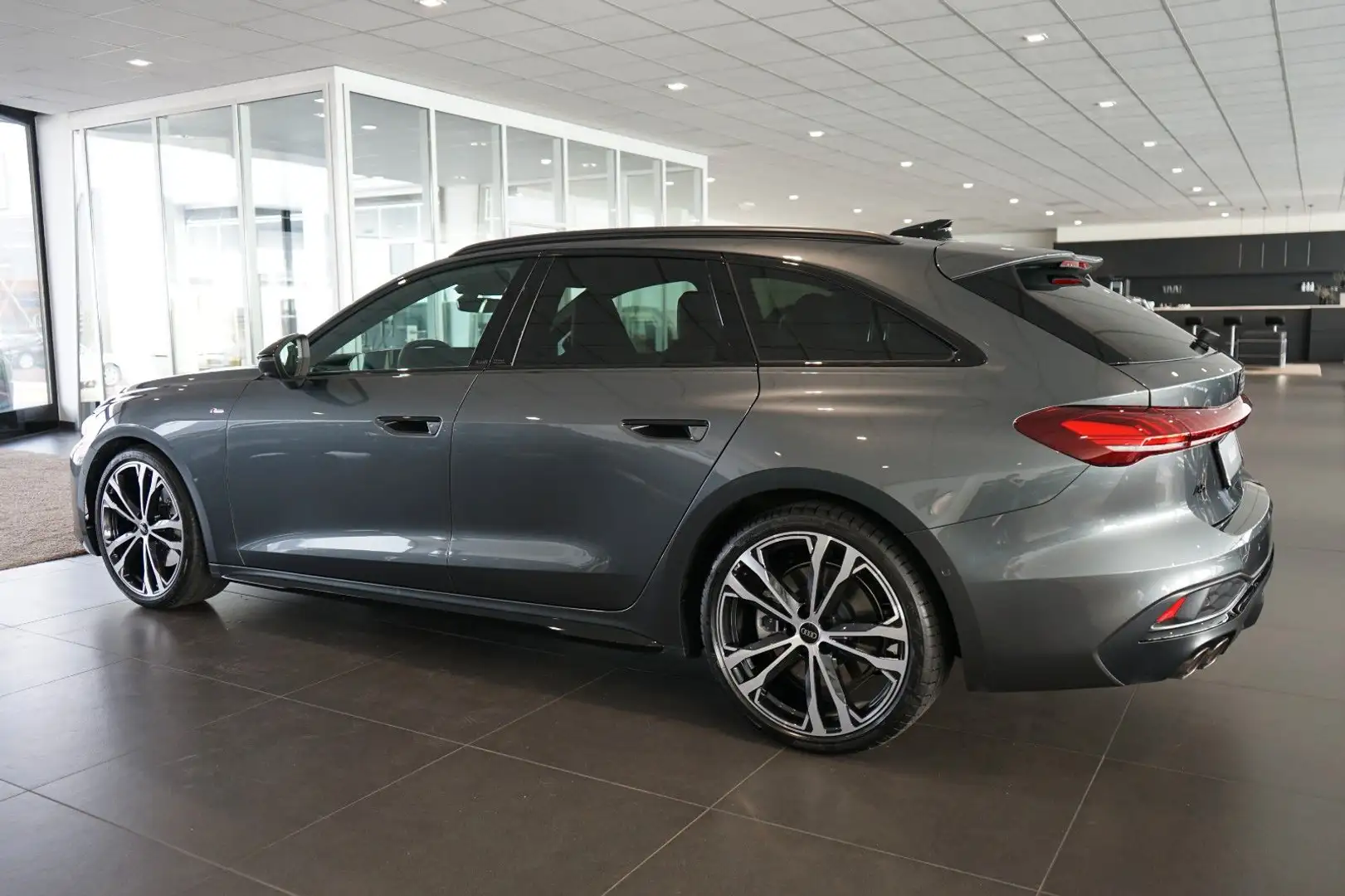 Audi A5 Avant TDI quattro | S line | B&O| Pano Grau - 2