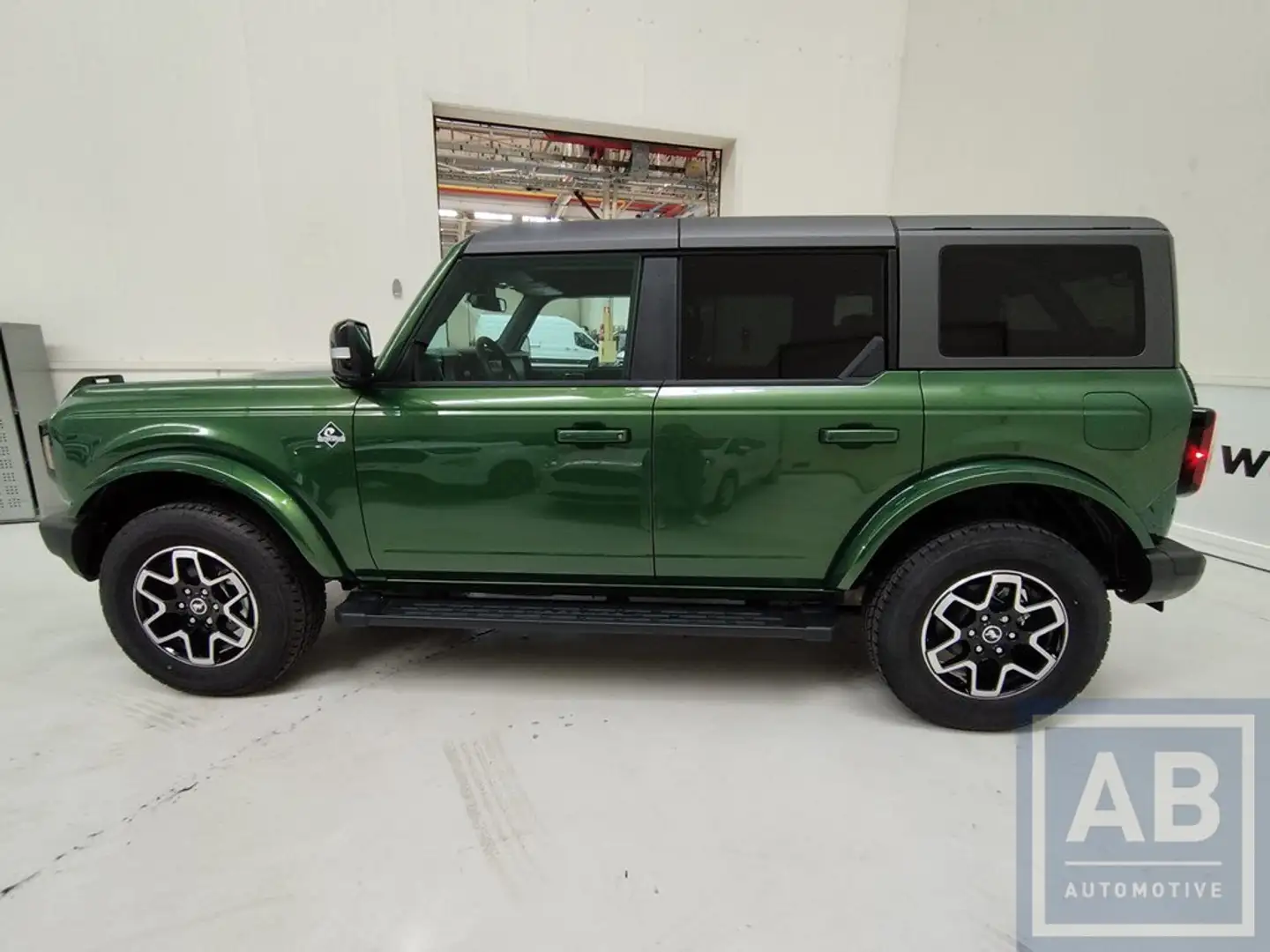Ford Bronco * EcoBoost V6 OUTERBANKS AUT * Vert - 2