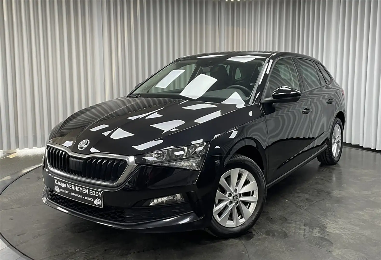 Skoda Scala 1.5 TSi / Clima / ACC / DAB / App / LED / Zetelv. Negro - 1